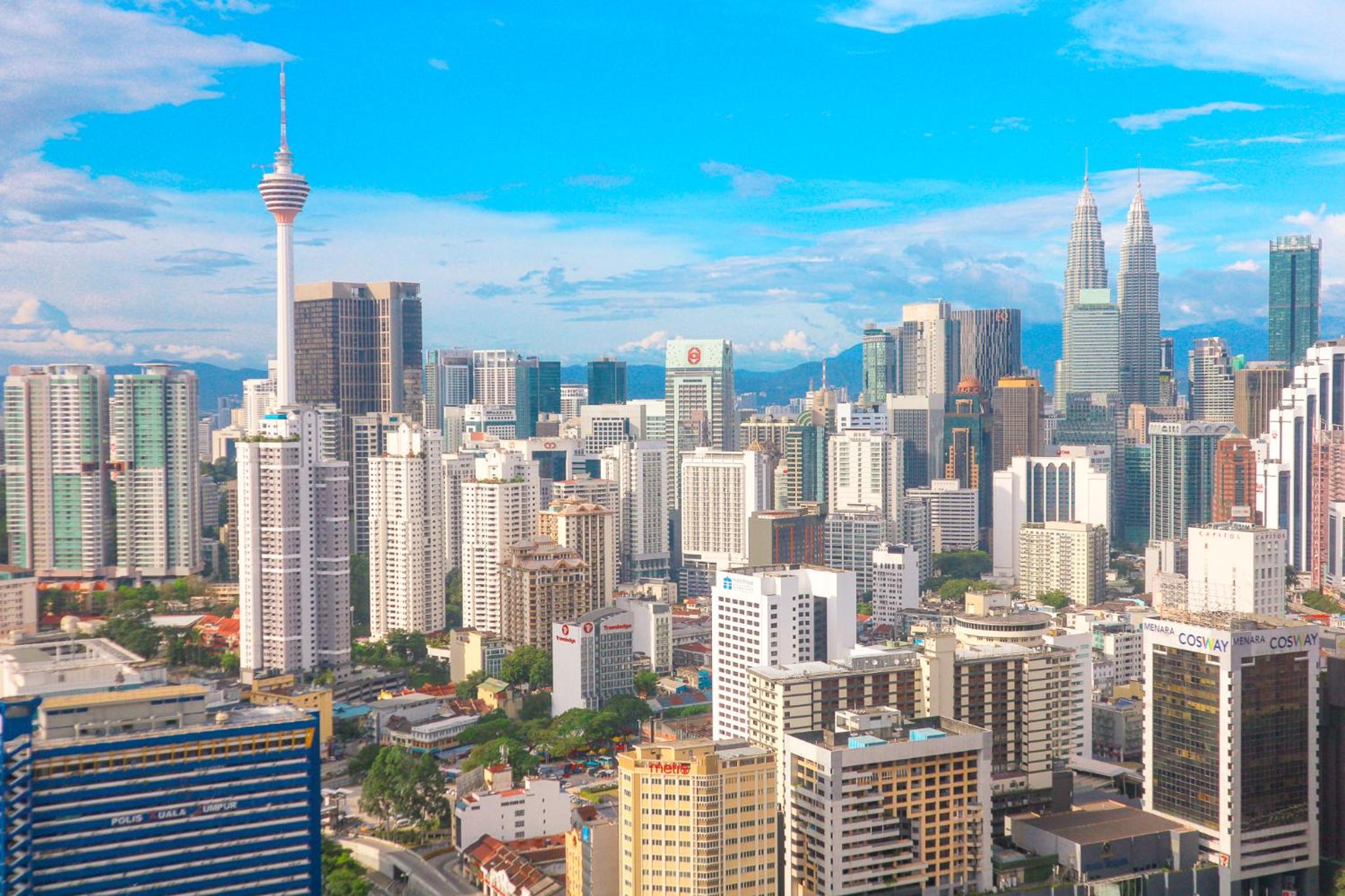 Sun Tropic KLCC View Suites