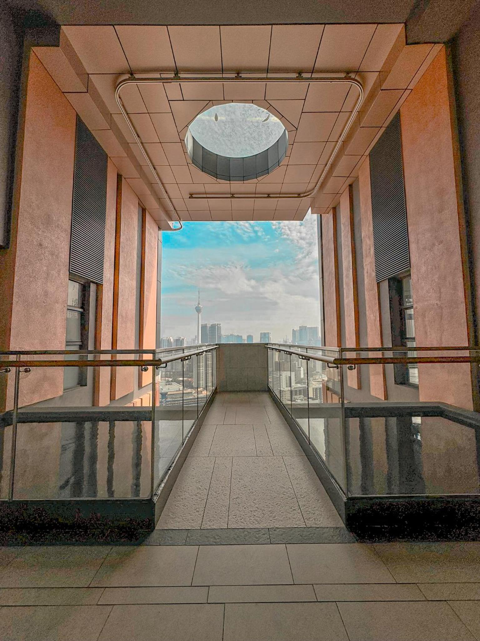 Sun Tropic KLCC View Suites