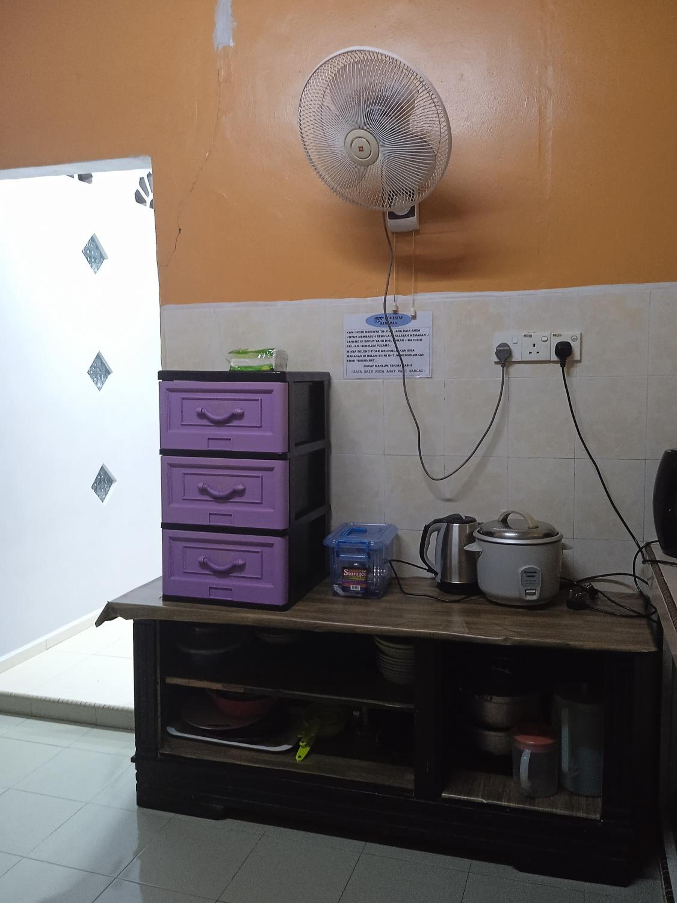 ZR Homestay Kemaman with 3 Bedroom 2 Bathroom - 2 Room AC 1 Room Fan - Not Sharing House photo 6