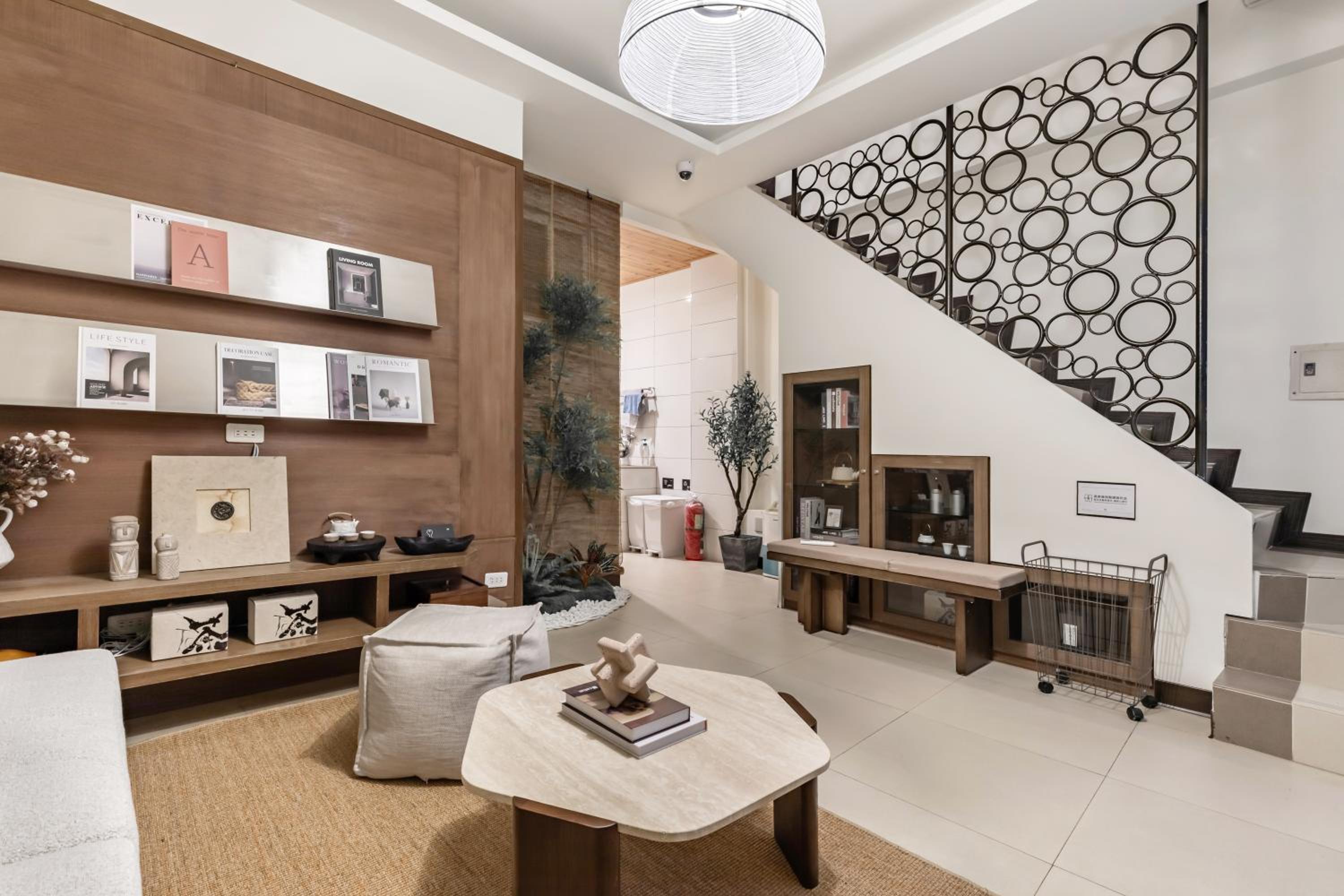 Harmony Easy Stay