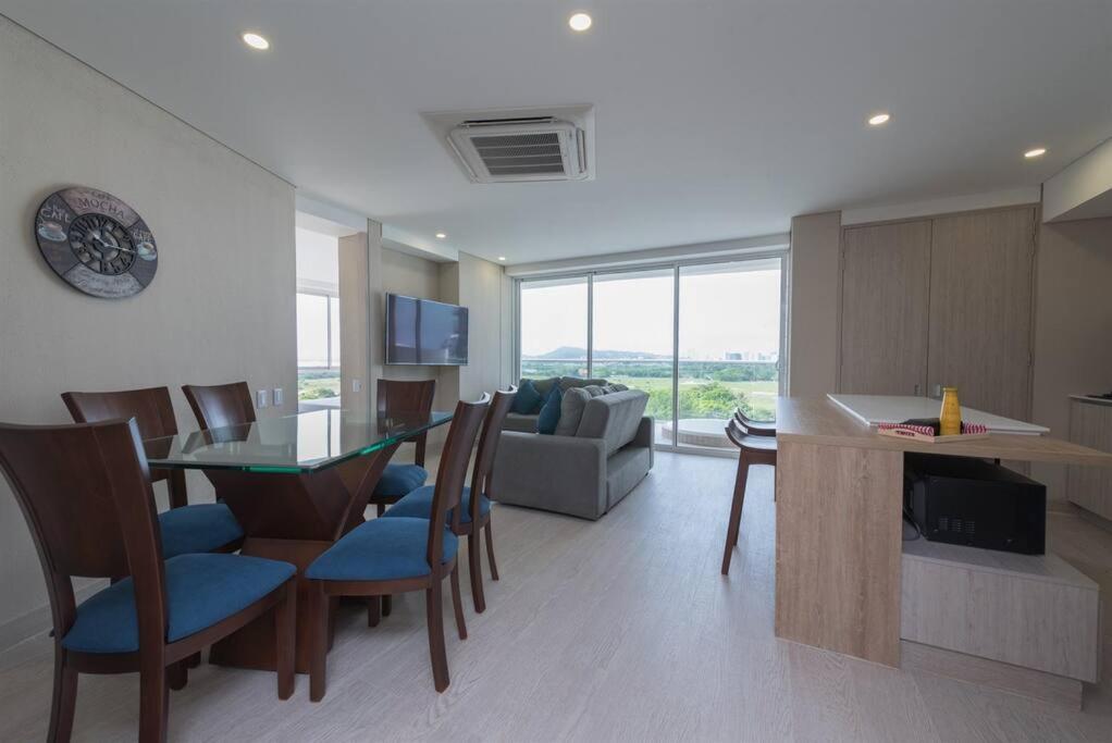 2BD Next to Beach W Pvt Jacuzzi Martinique 74