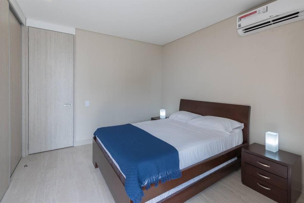 2BD Next to Beach W Pvt Jacuzzi Martinique 74