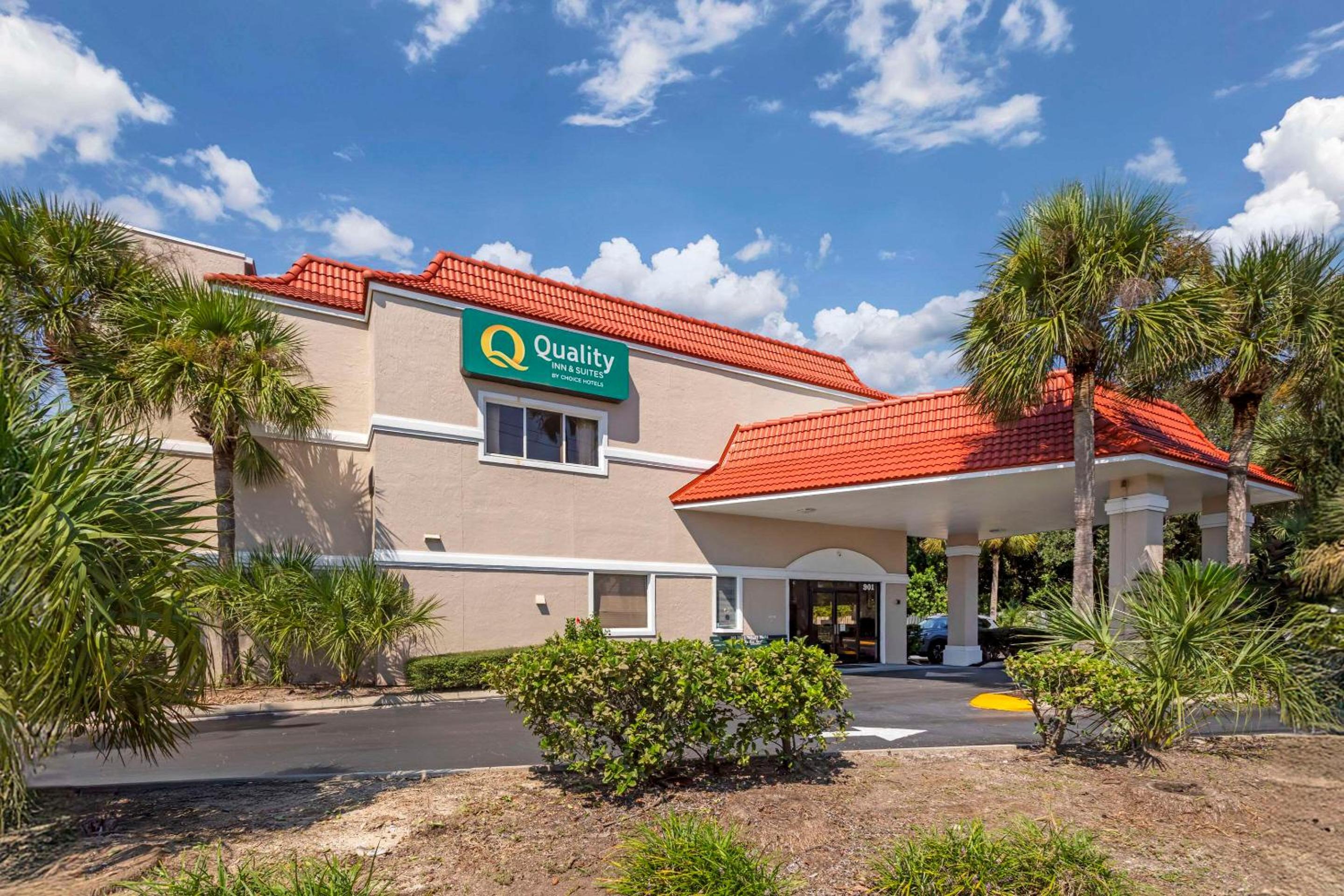 Hotel Quality Inn & Suites St Augustine Beach Area - Image 1