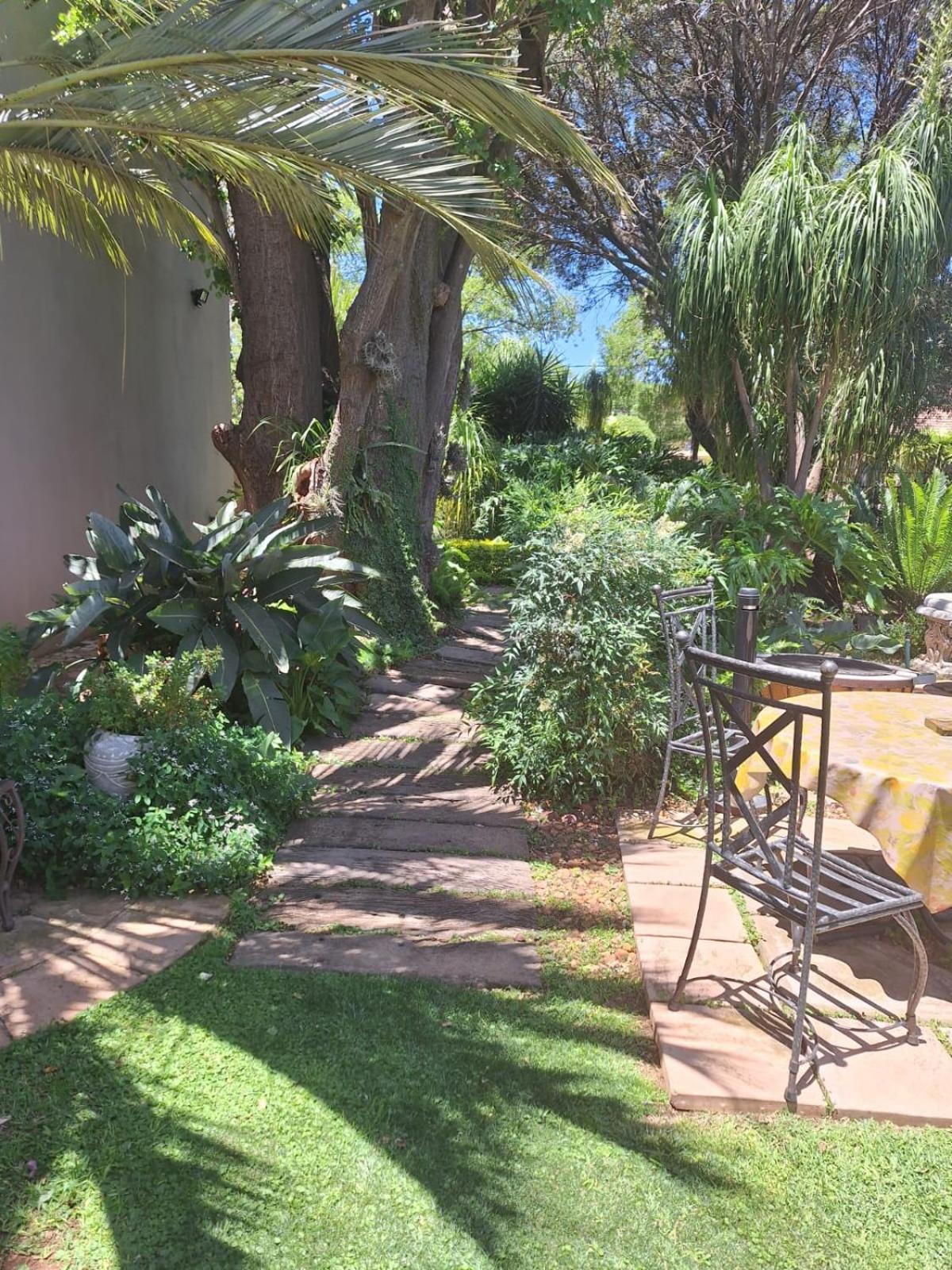 Three Olives Guesthouse