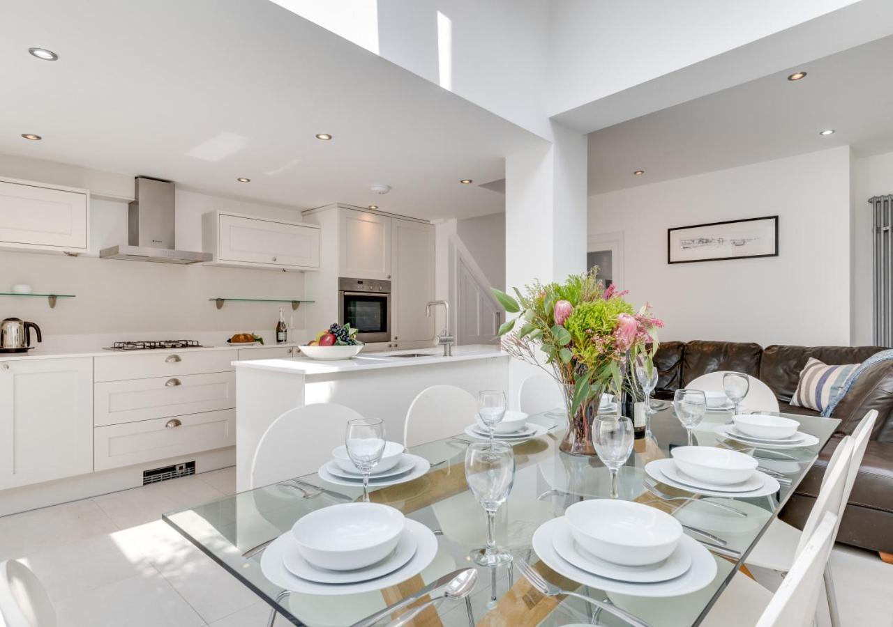 4 Bed in Padstow oc-p00718