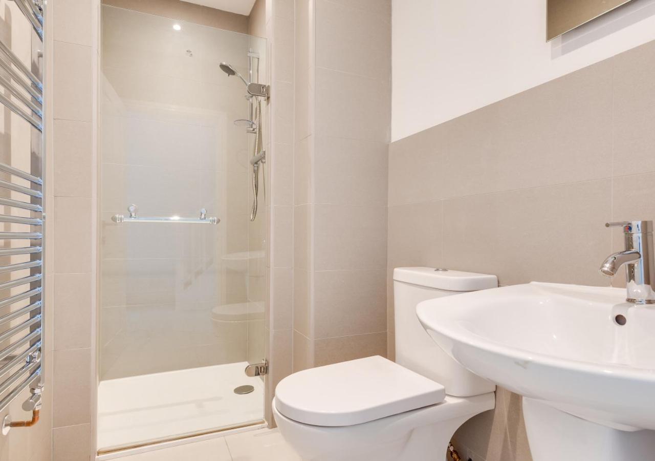 4 Bed in Padstow oc-p00718