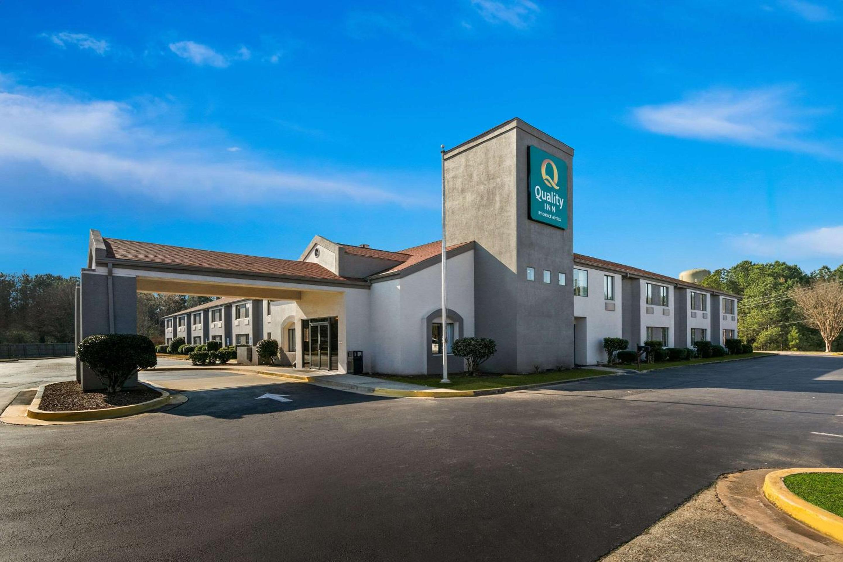 Clemson Vacations - Quality Inn - Property Image 3