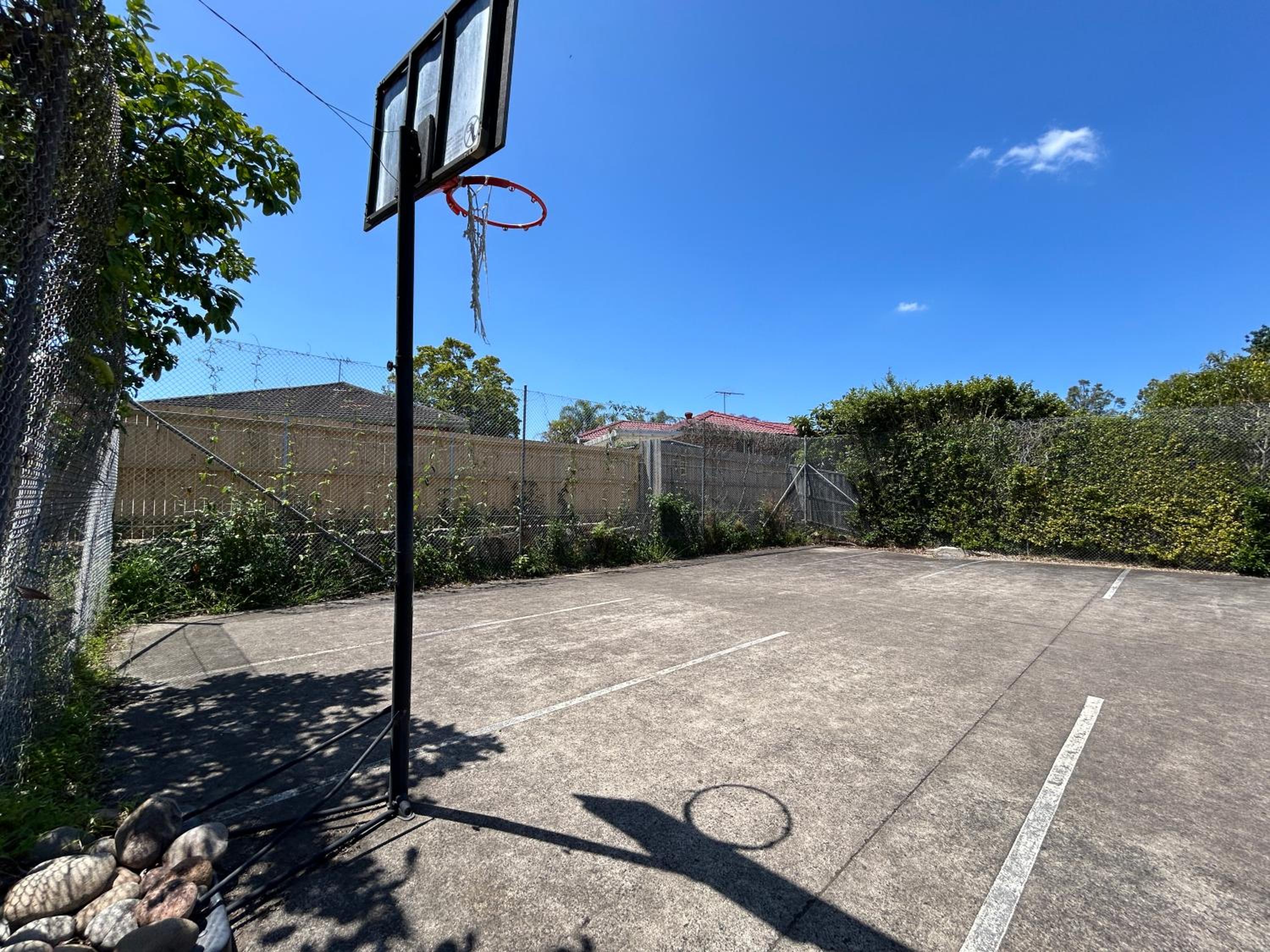 KozyGuru | Thornleigh 3BR House Nature Convenience