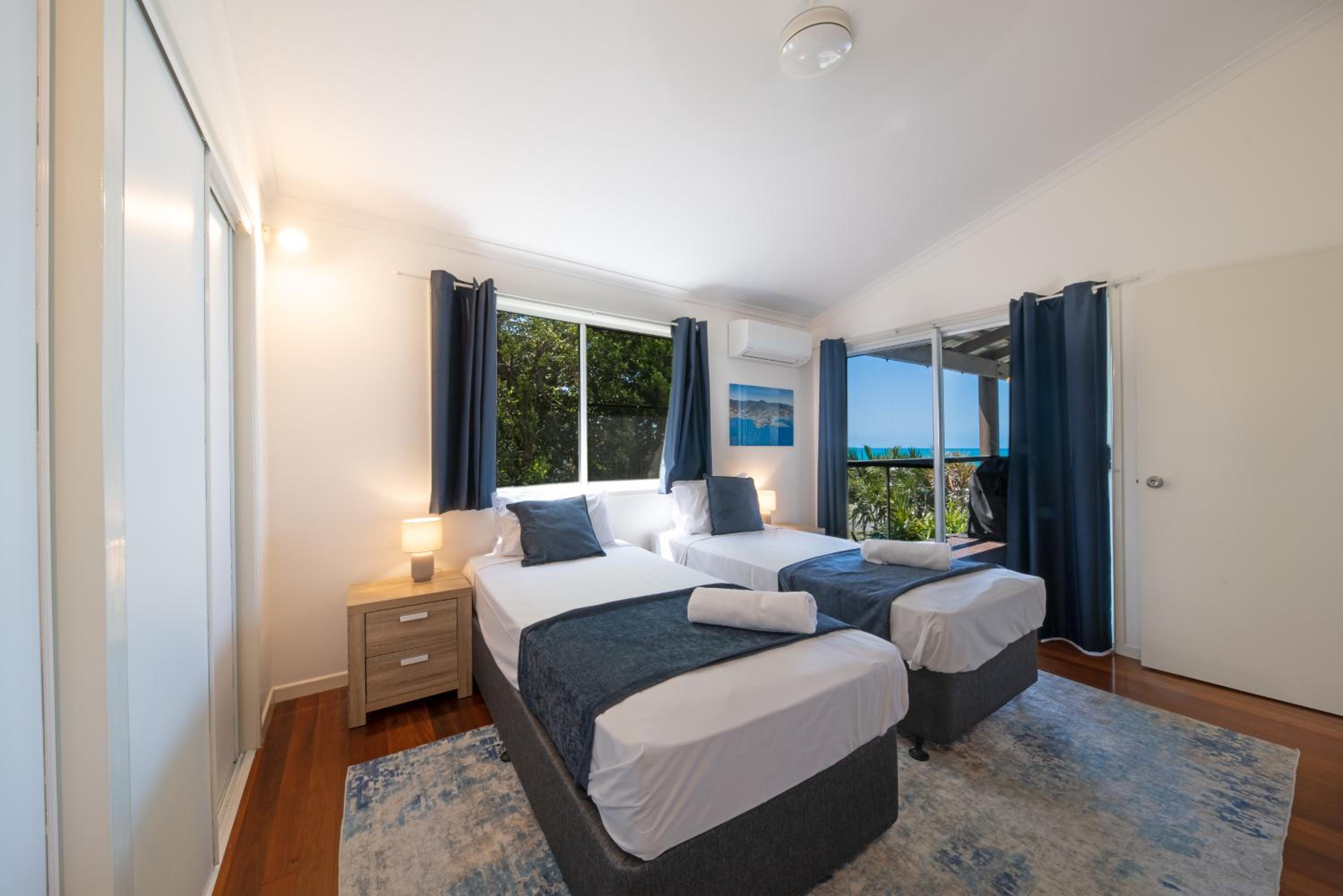 49 On Airlie - Airlie Beach