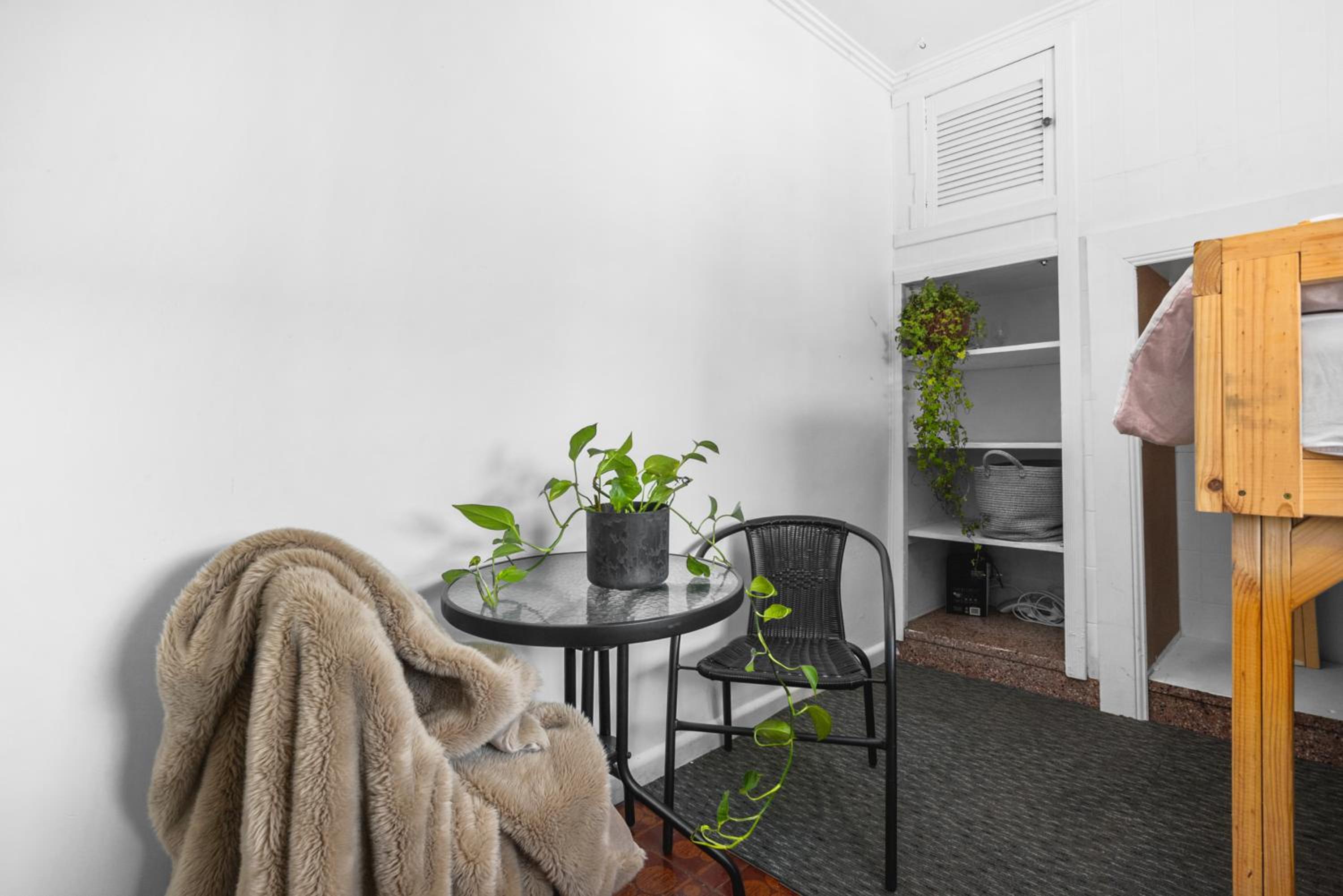 Carlton- loft studios to 2bedroom lofts-2-4pax 12mins City