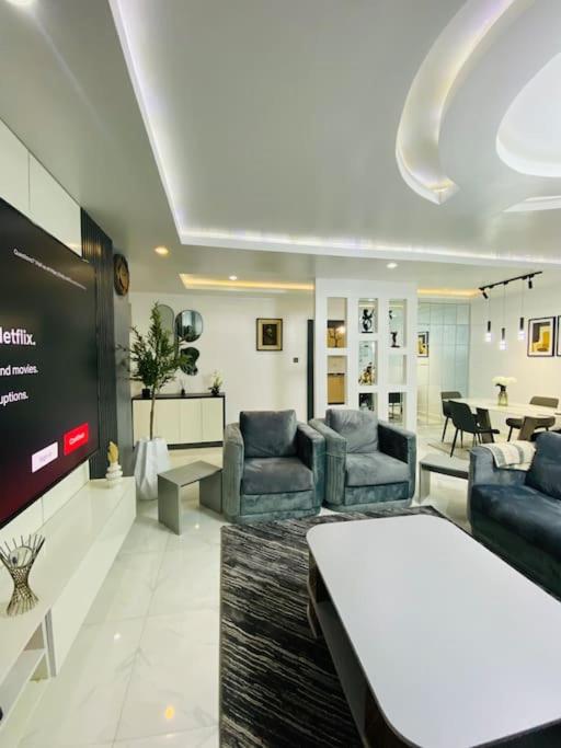 3 bedroom apartment in Garki view 4