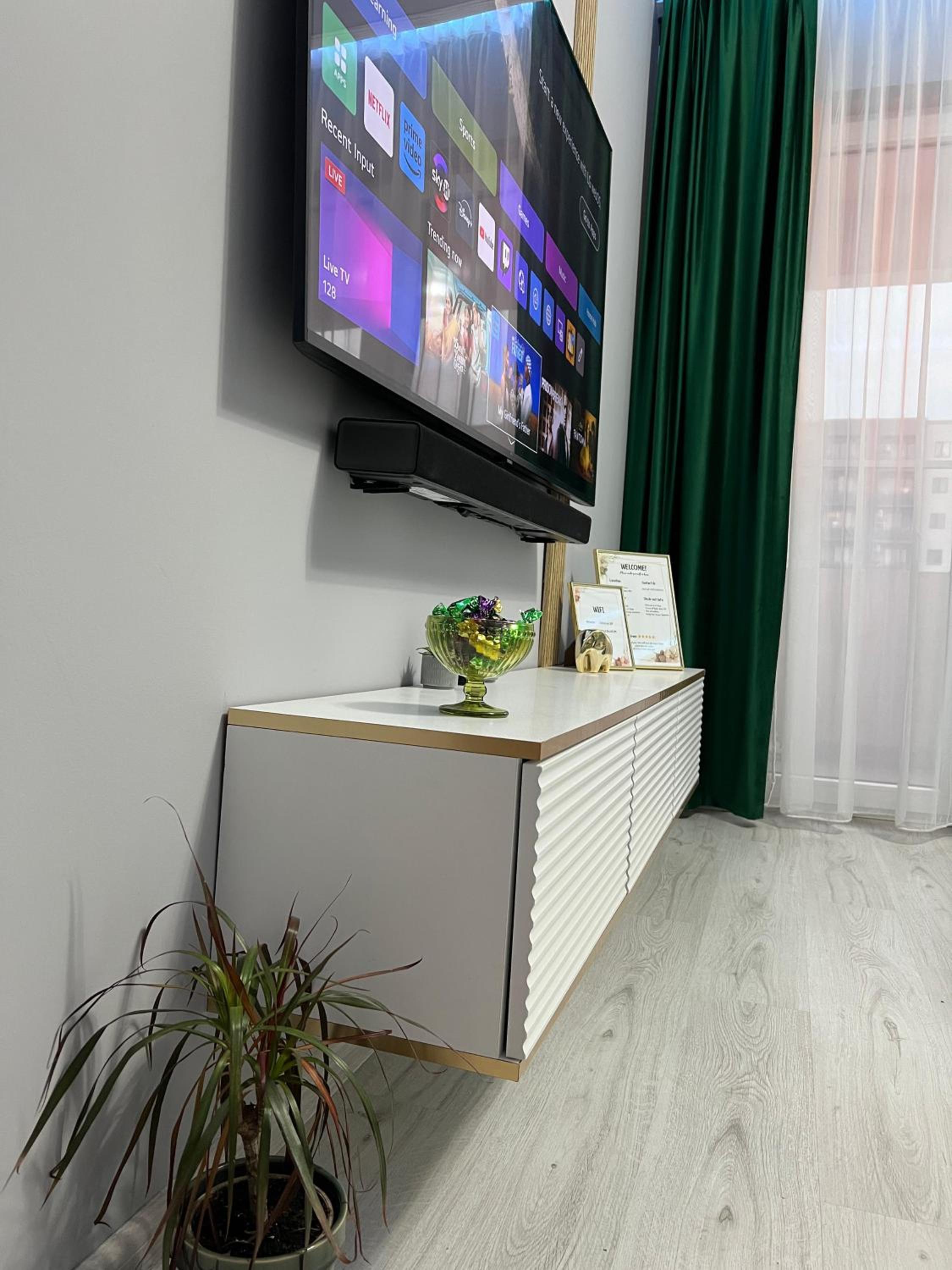 Green Apartment
