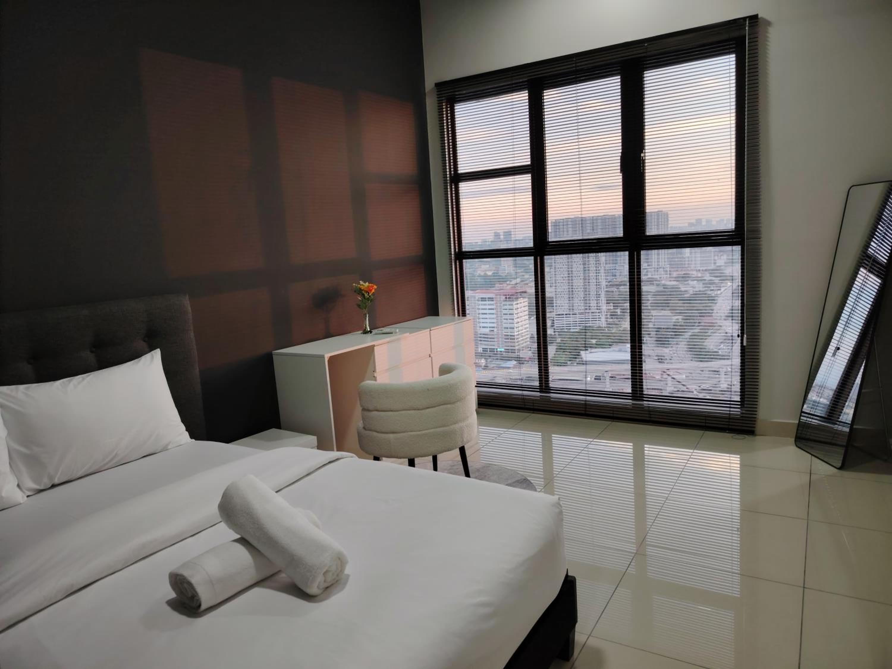 Trion KL Apartment by Sleepy Owl Near Bukit Bintang TRX