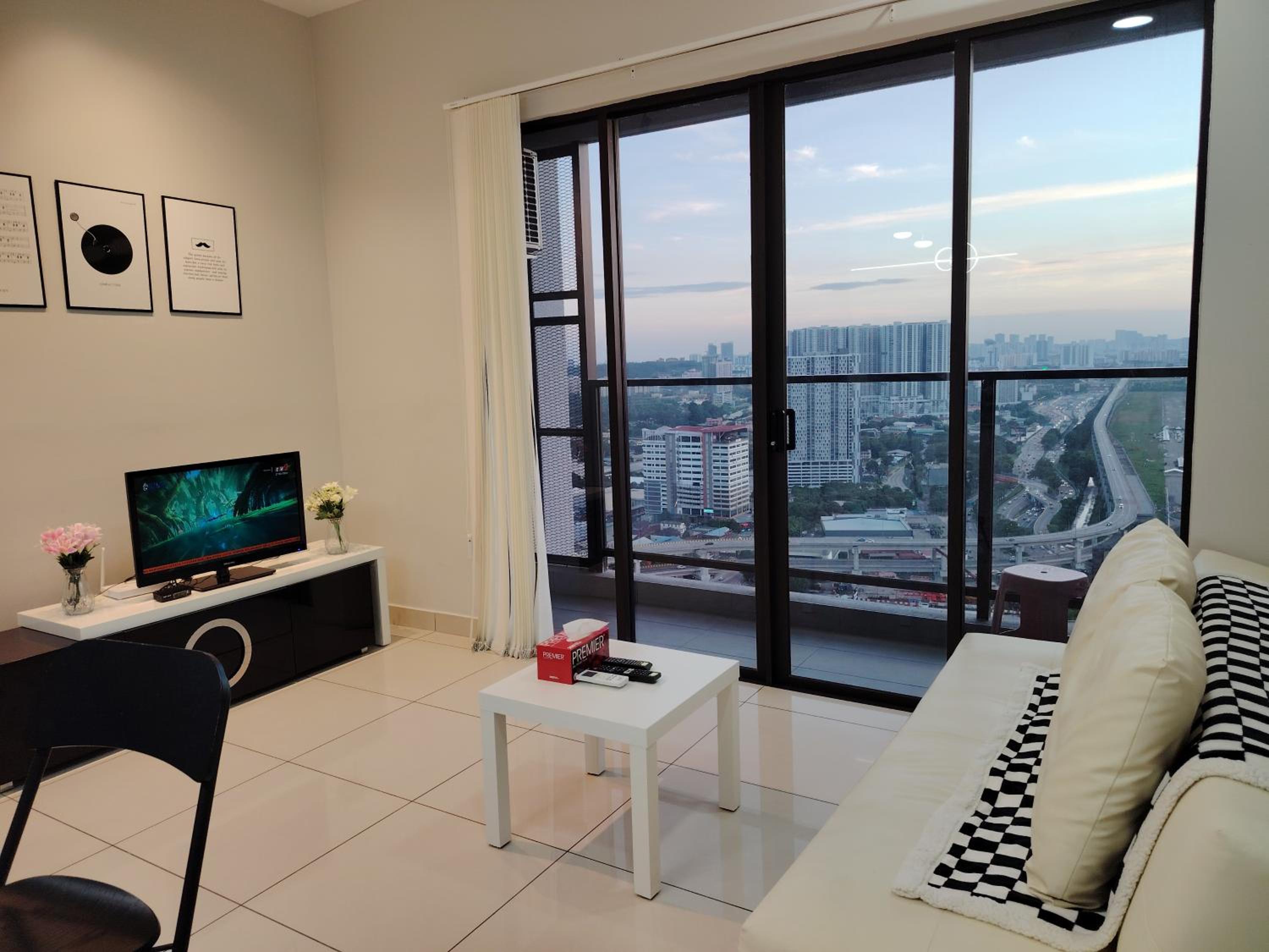 Trion KL Apartment by Sleepy Owl Near Bukit Bintang TRX