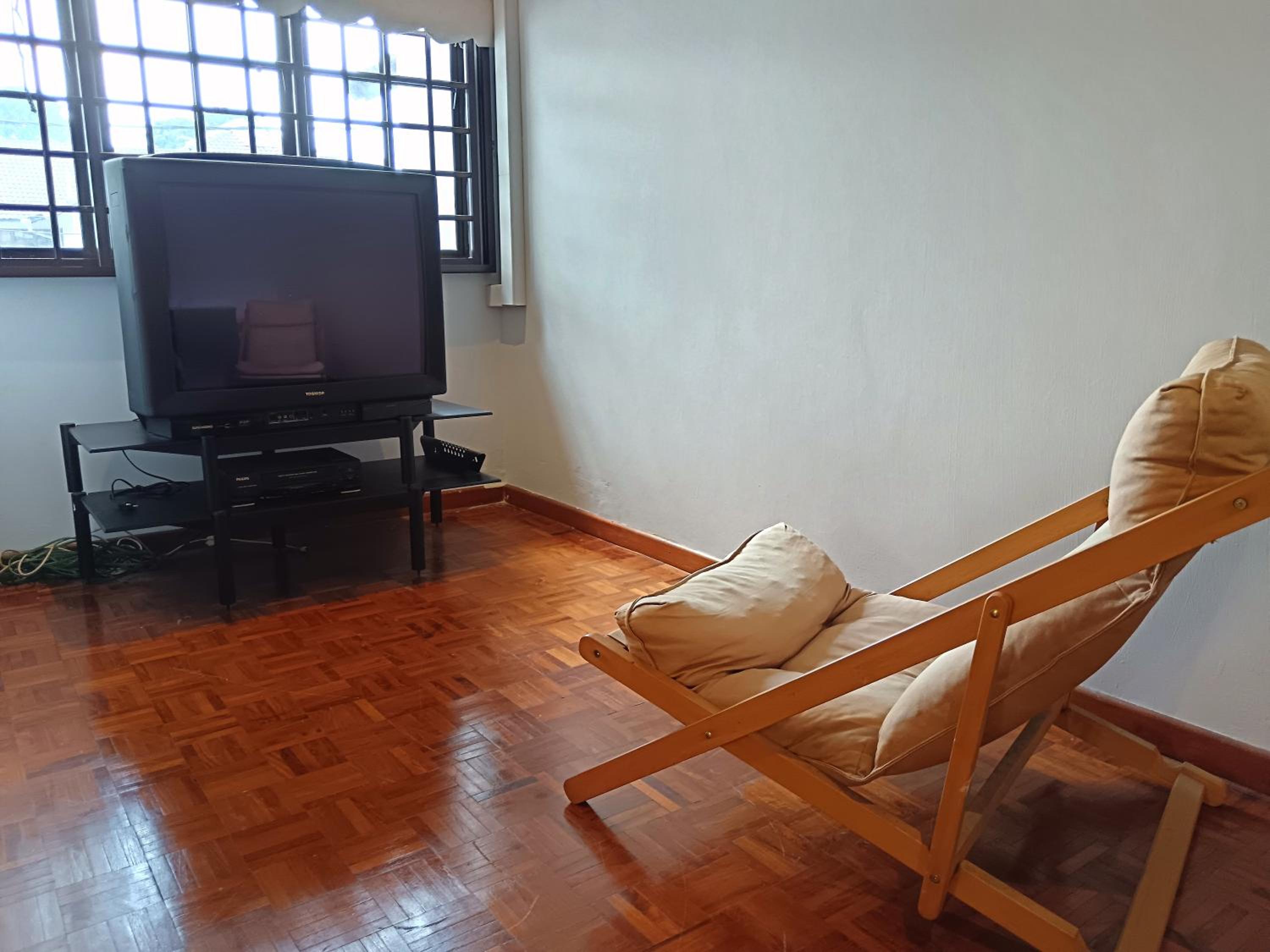 Molek -- Classic Spacious Serenity - 4BR3B - 13pax by Cowidea