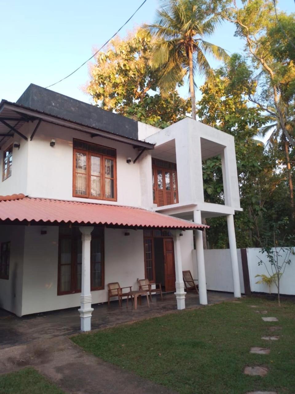 Lucky Holiday Home Anuradhapura