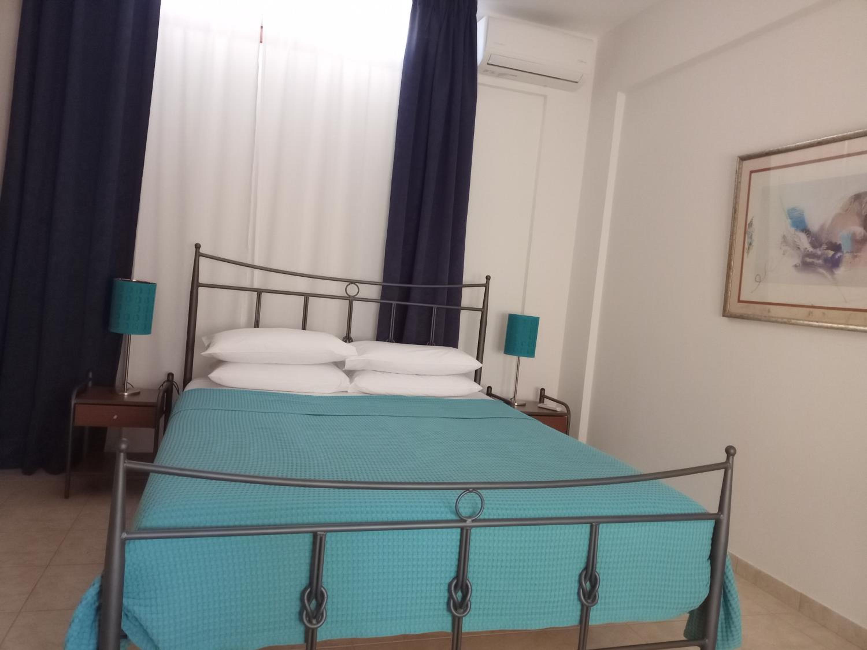 Tholos Bay Suites