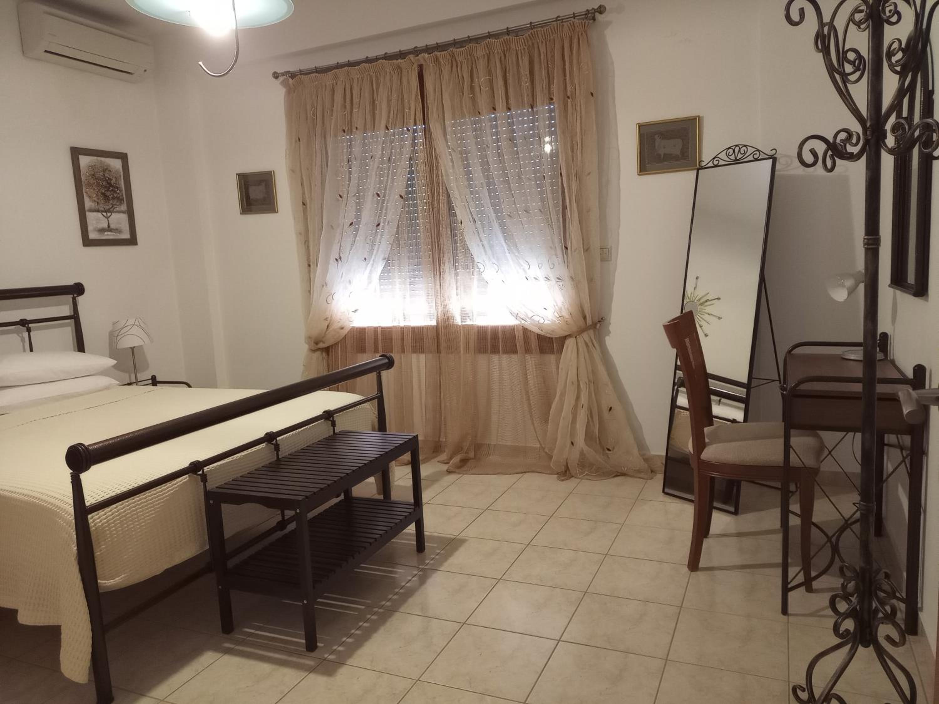 Tholos Bay Suites
