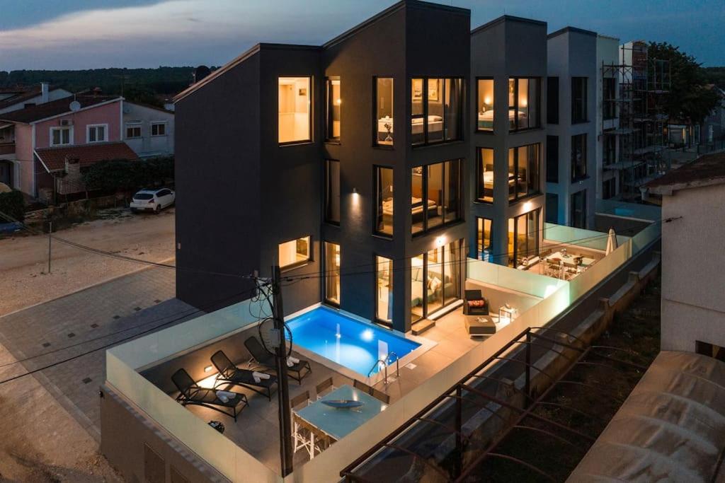 Casa Brave by Briskva