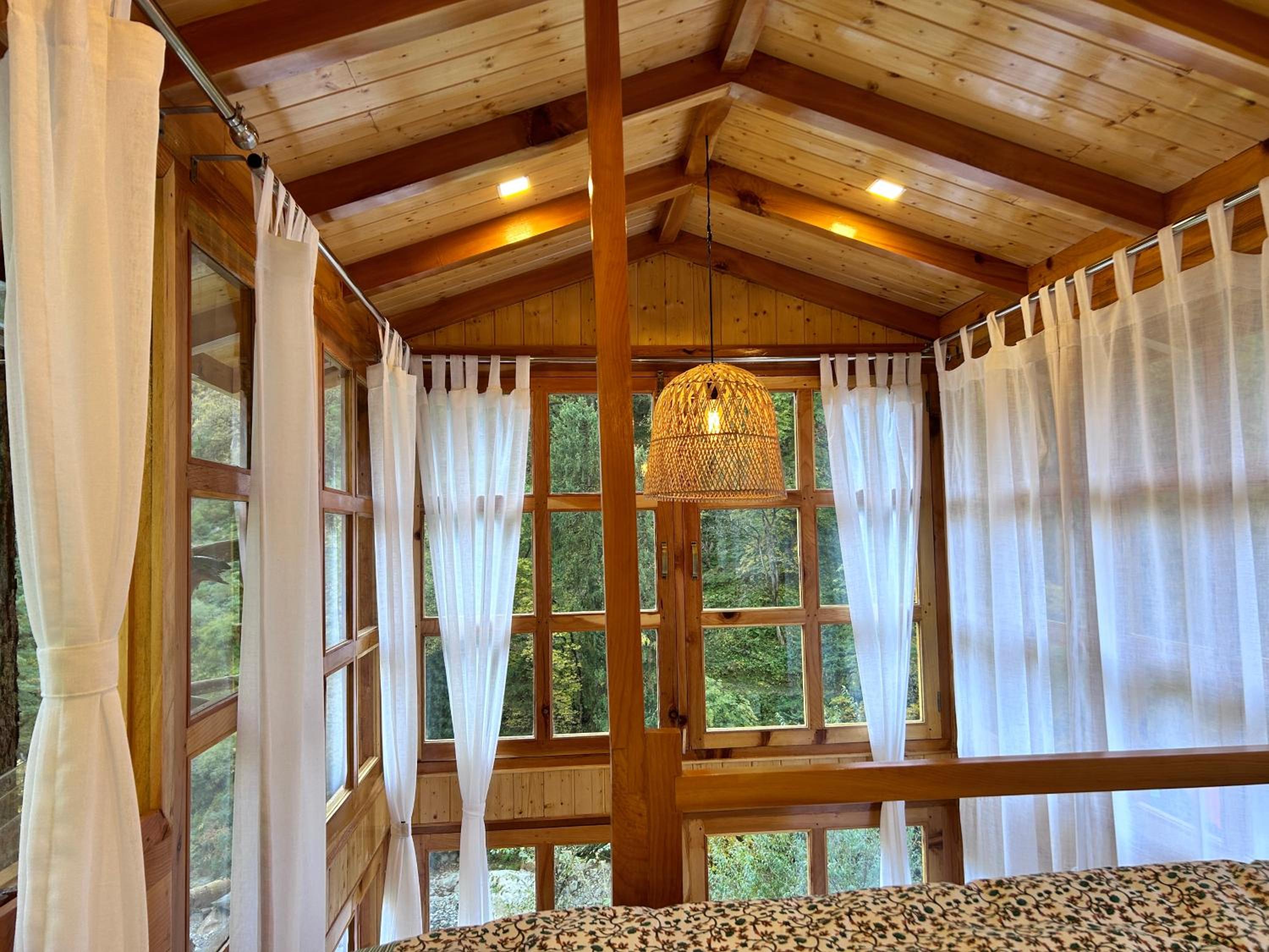Sage Cabin Treehouse