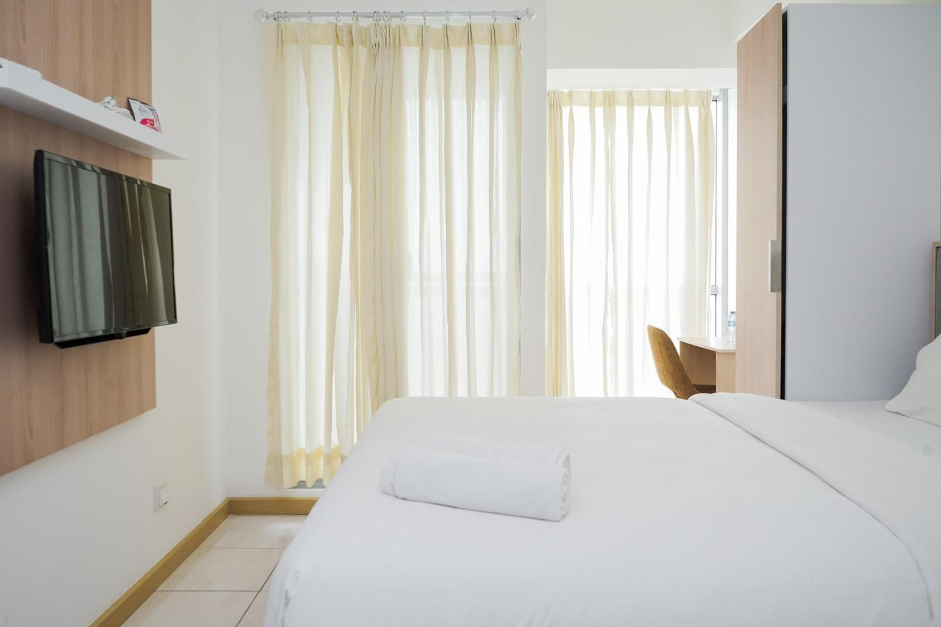 Good Deal Studio Apartment M-Town Residence near Summarecon Serpong By Travelio view 2