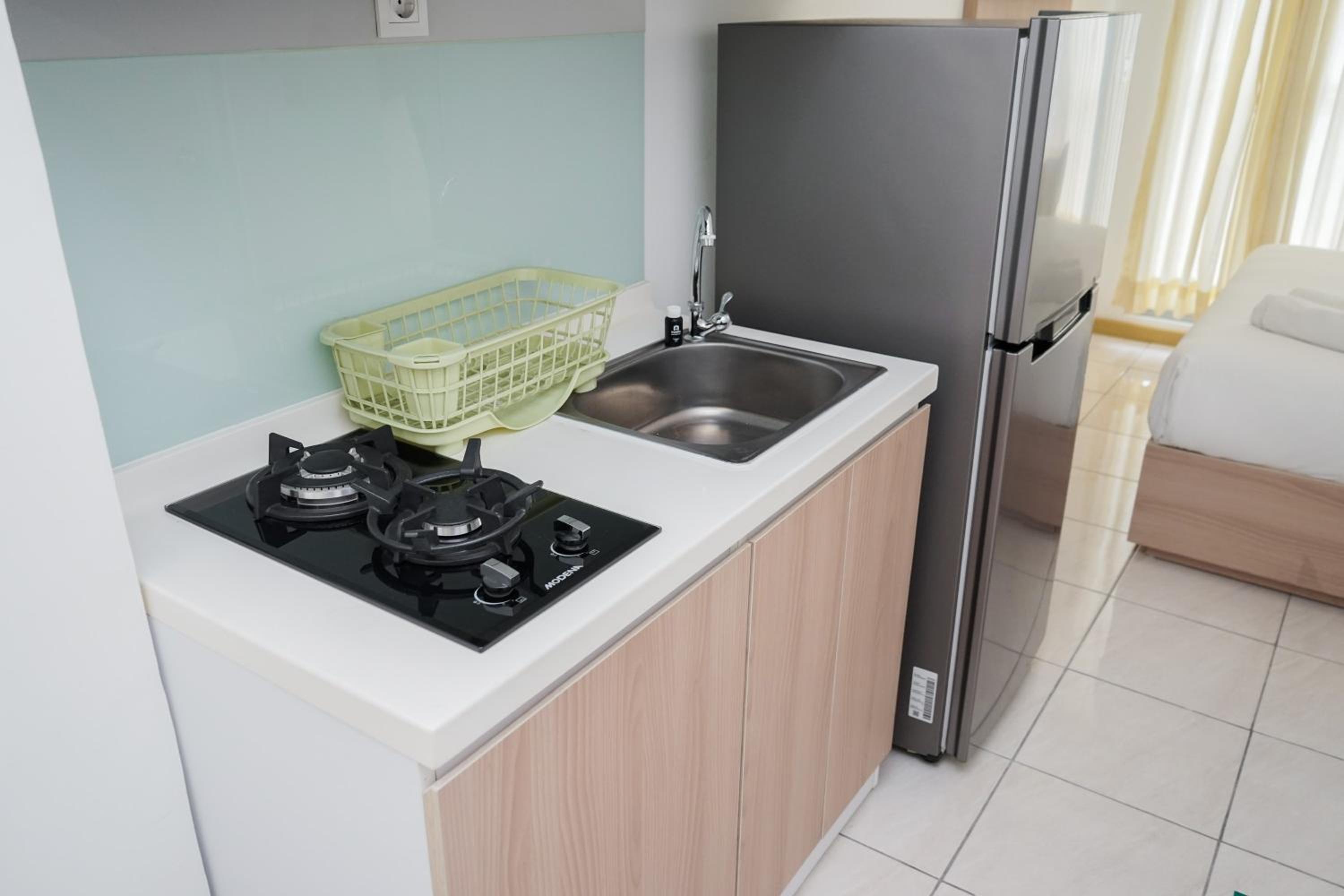 Good Deal Studio Apartment M-Town Residence near Summarecon Serpong By Travelio view 4