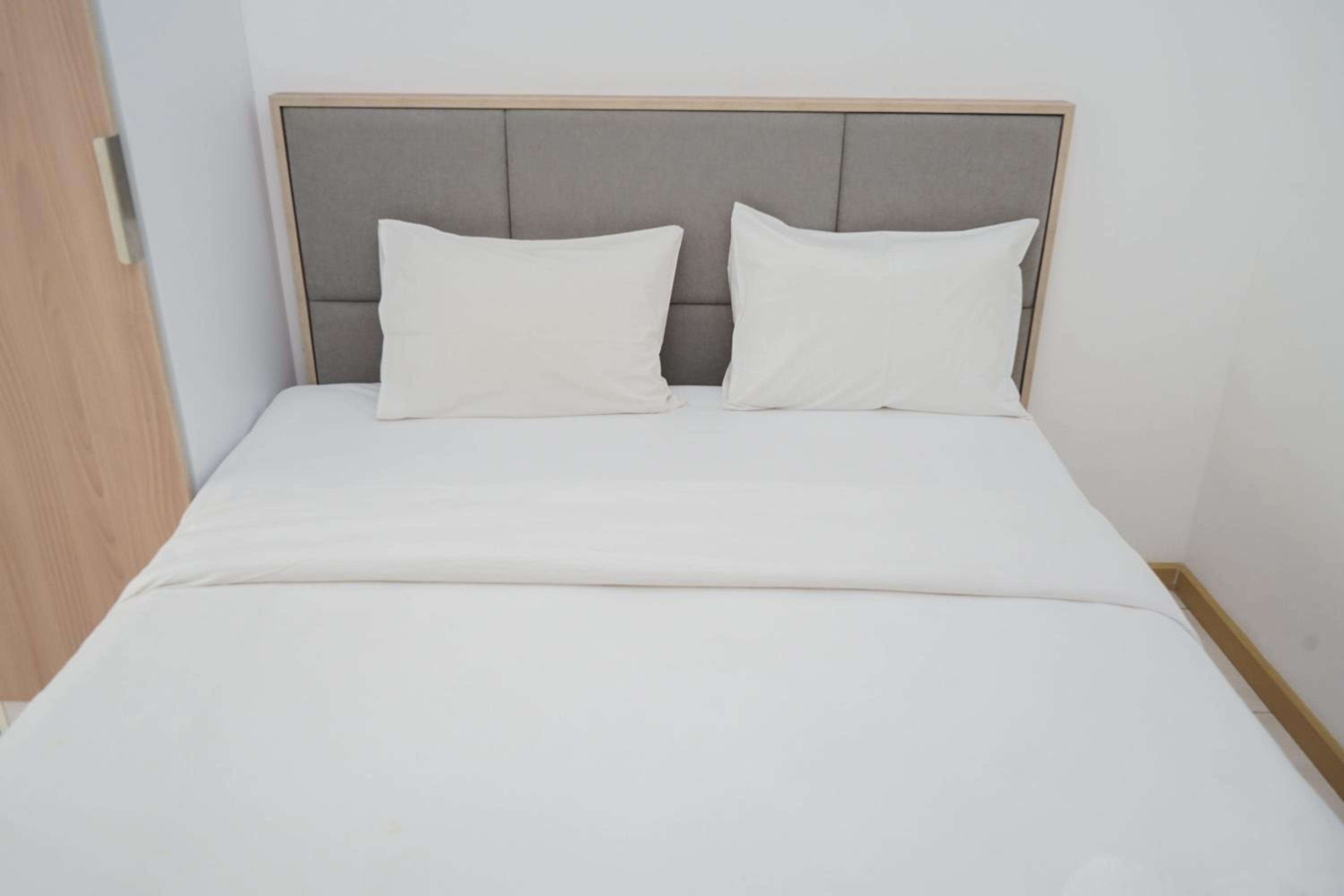 Good Deal Studio Apartment M-Town Residence near Summarecon Serpong By Travelio view 5