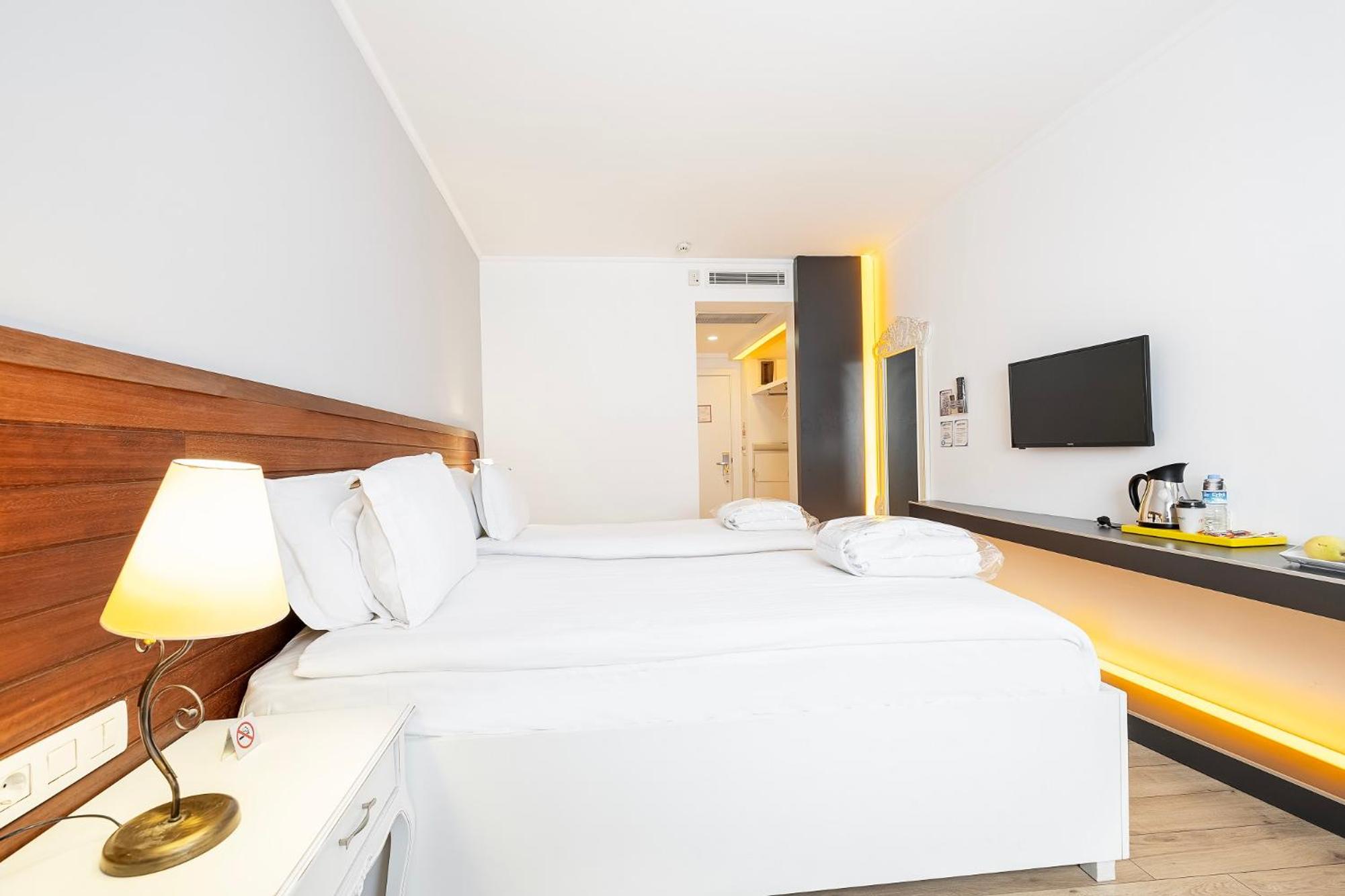 Hotel Beyond
