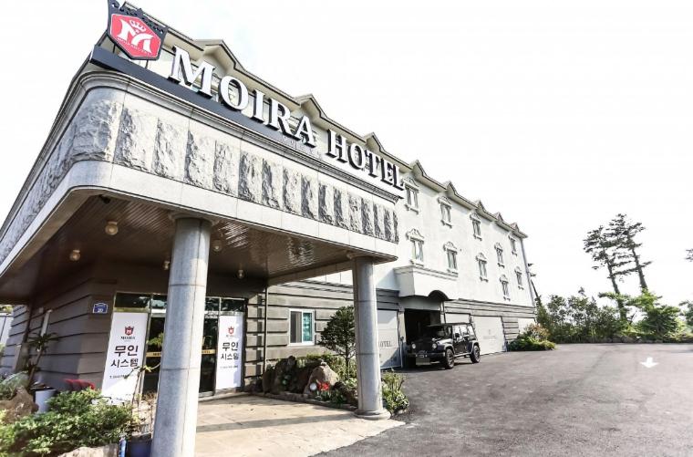 Moira Hotel view 3