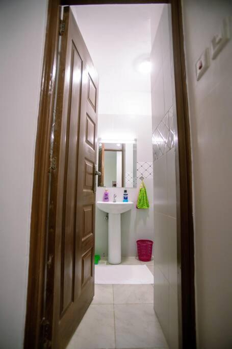 1 bedroom cosy apartment in Nairobi, Kitsuru view 4