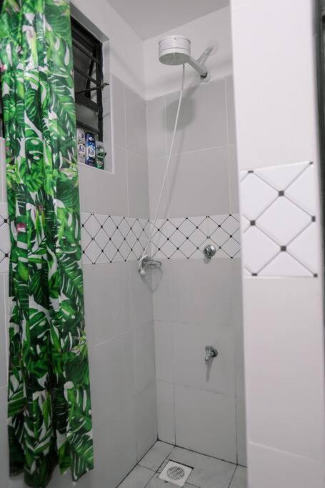 1 bedroom cosy apartment in Nairobi, Kitsuru view 3