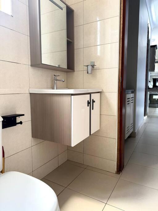 Modern Apartment Prime Location