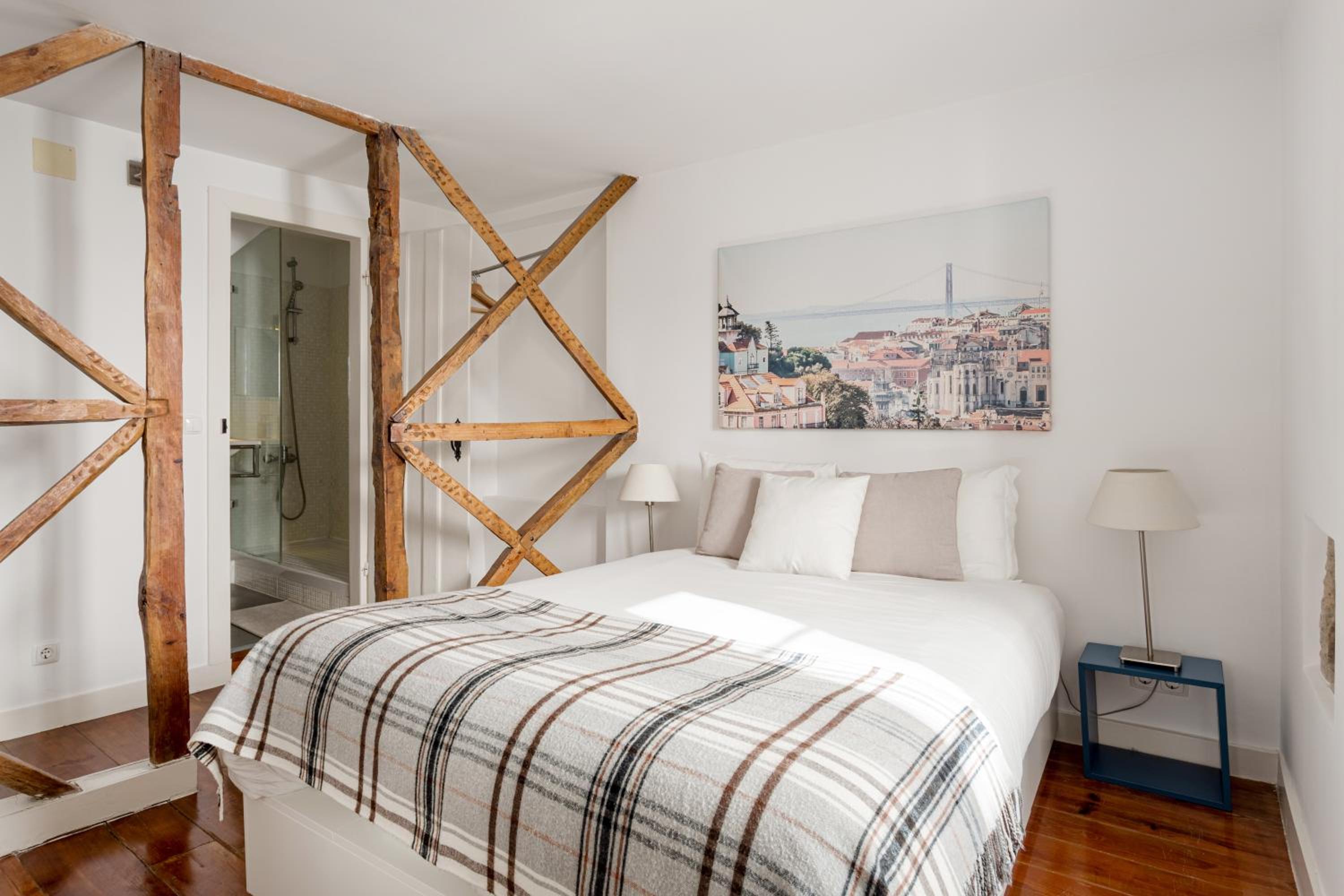 Lisbon Cozy Nest in Santa Catarina view 2