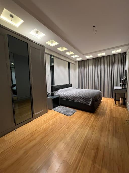 Modern Stylish Comfy Apartment