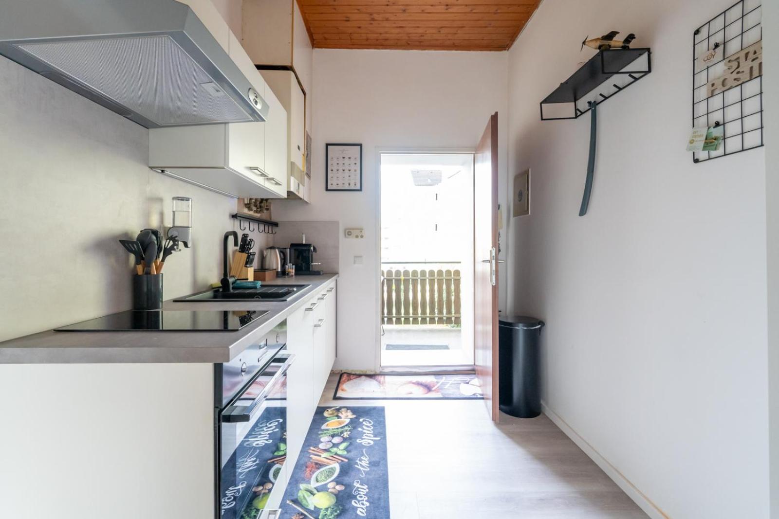 Chic Apartment in Leoben - Balcony & Easy City Access