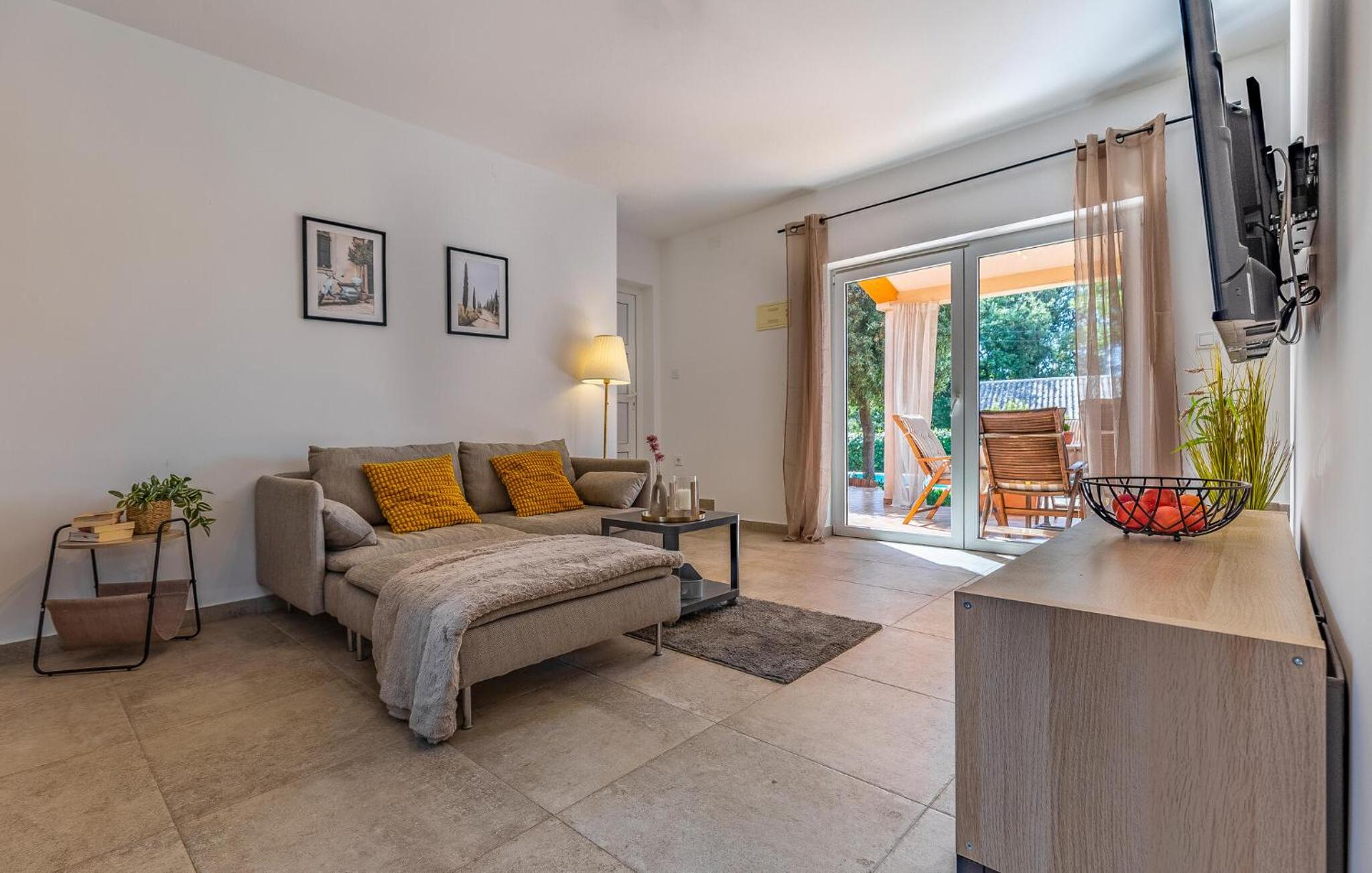 Gorgeous Home In Barbariga view 4