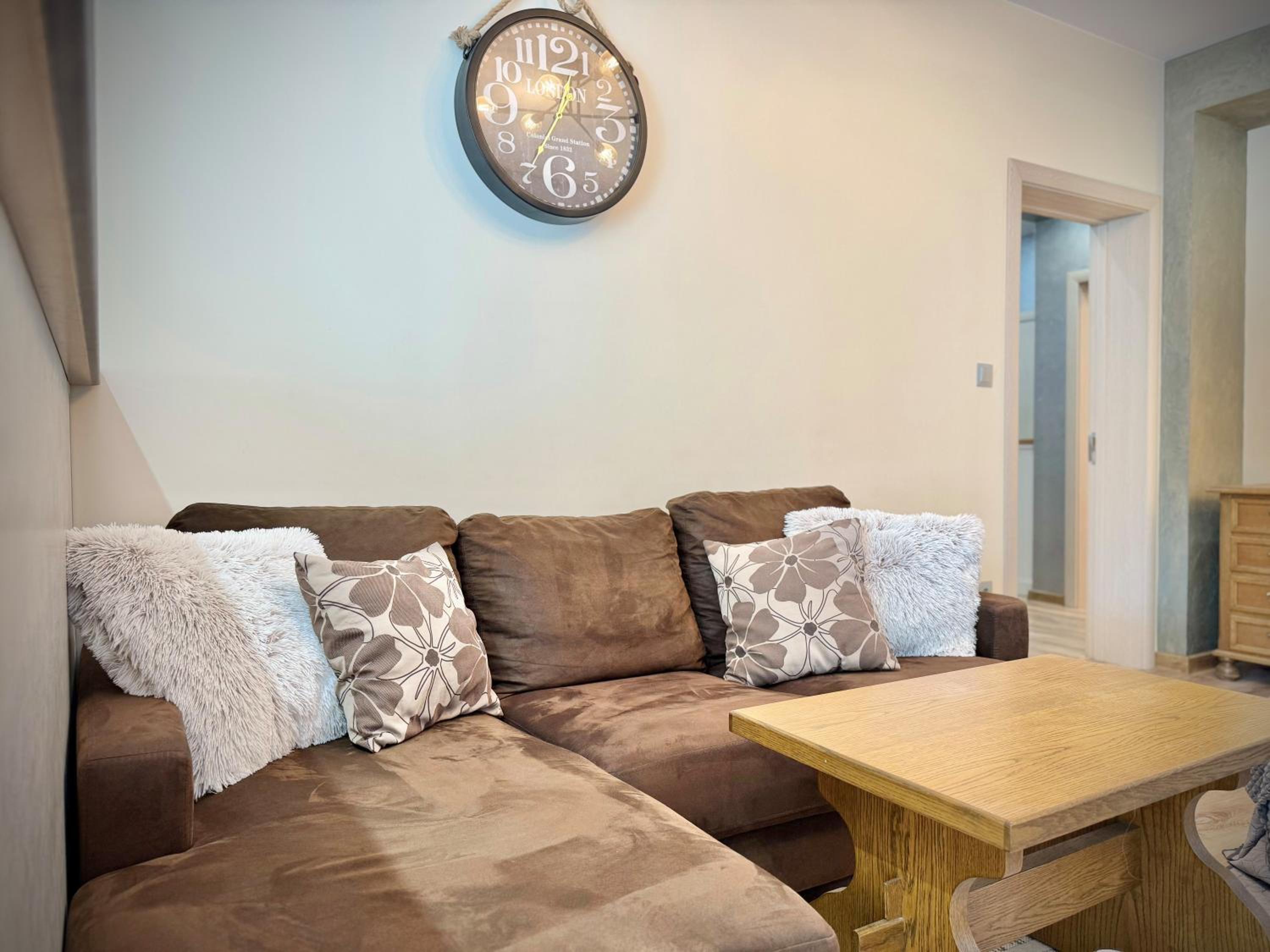 Top Centre 2Bed Apartment for 5 Guests 2 minutes from High Street