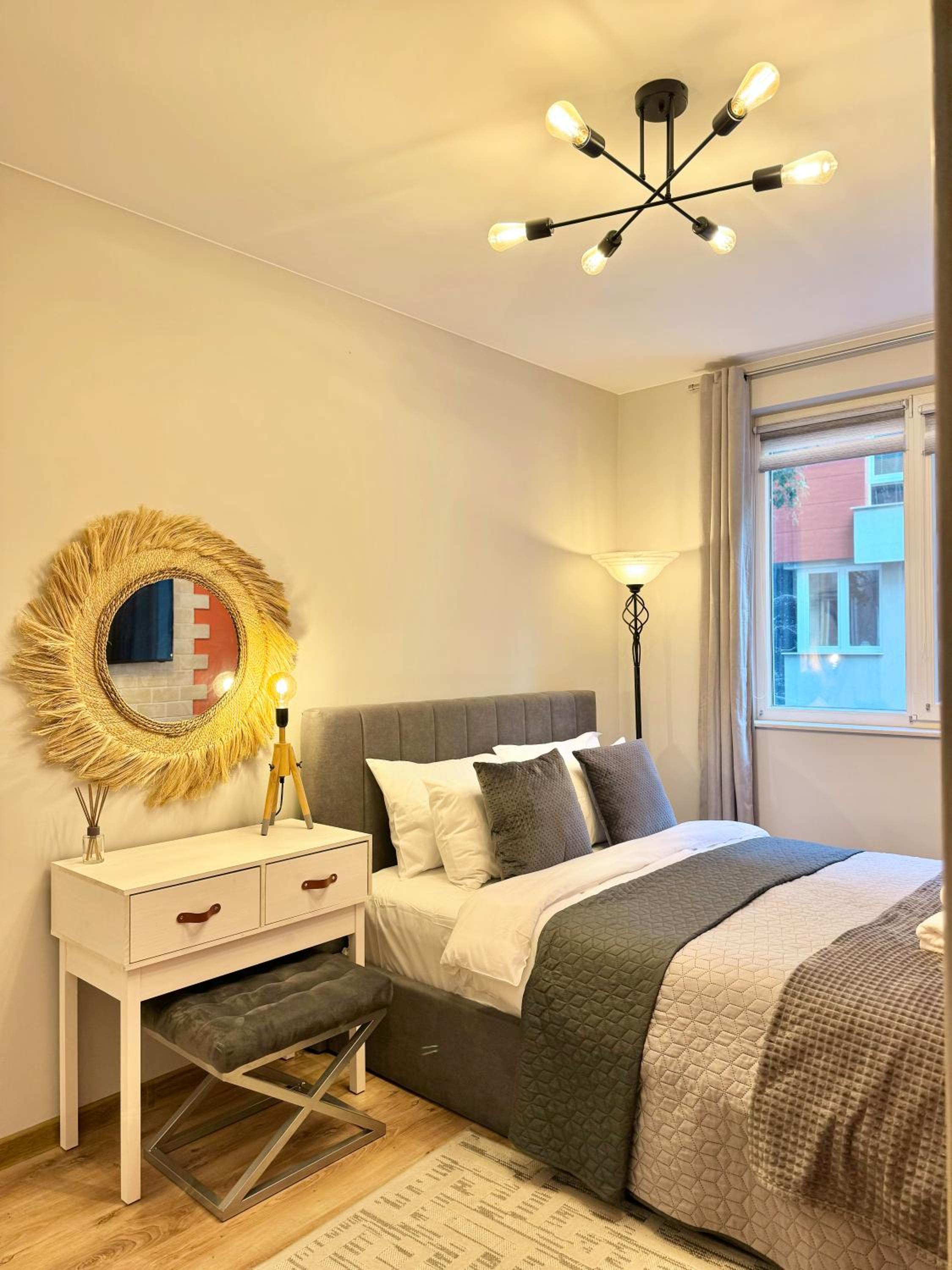 Top Centre 2Bed Apartment for 5 Guests 2 minutes from High Street