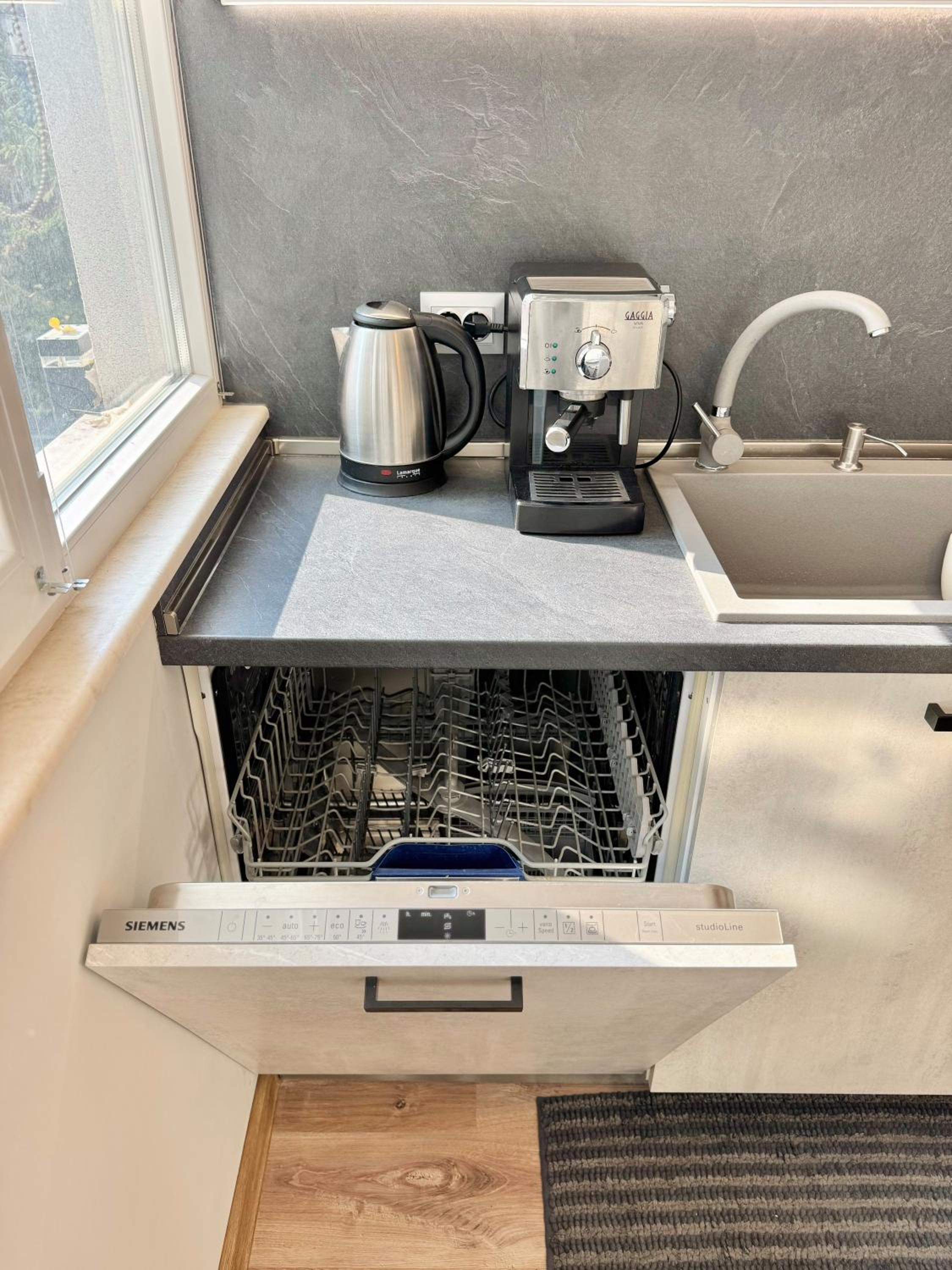 Top Centre 2Bed Apartment for 5 Guests 2 minutes from High Street
