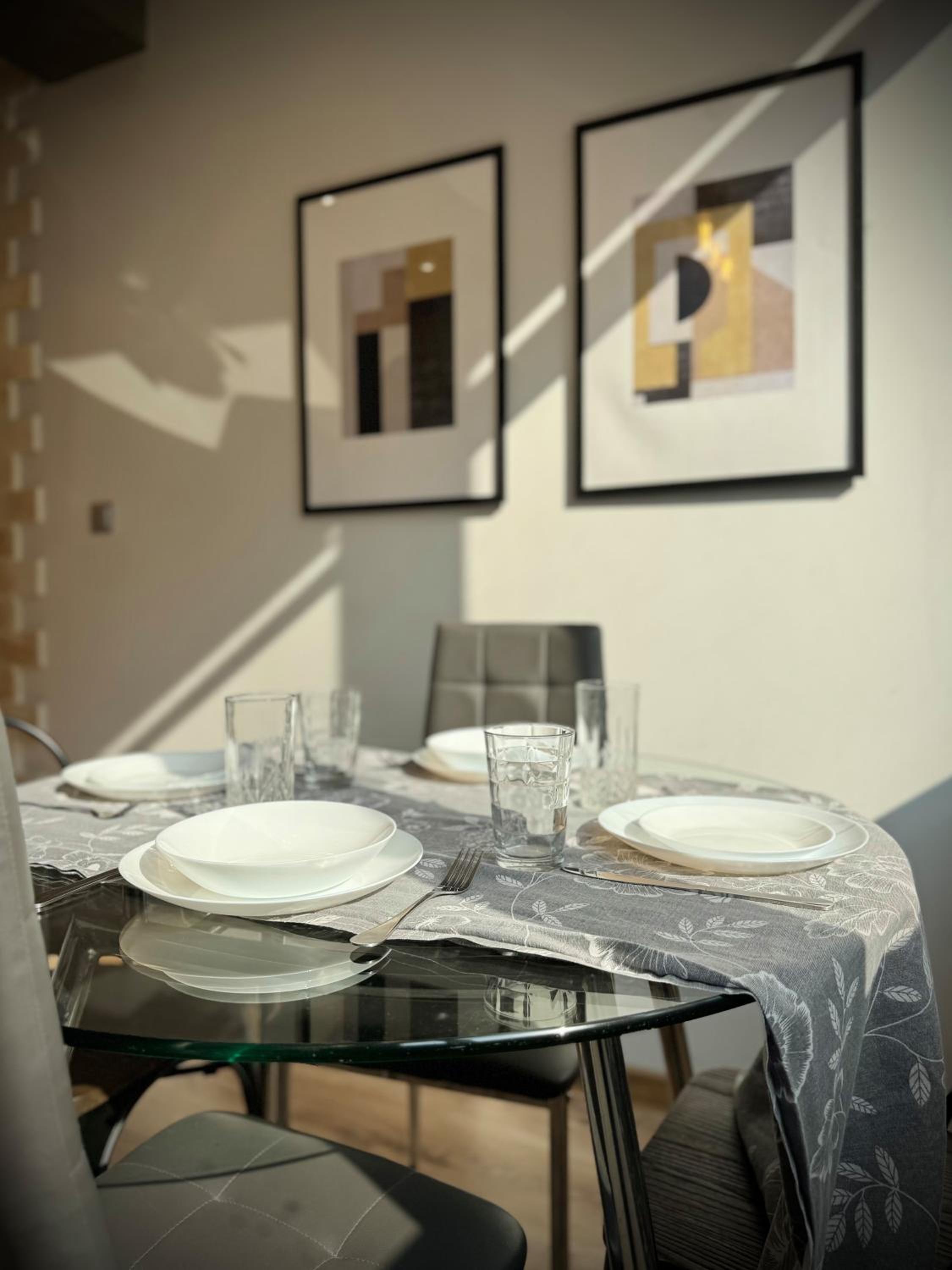 Top Centre 2Bed Apartment for 5 Guests 2 minutes from High Street