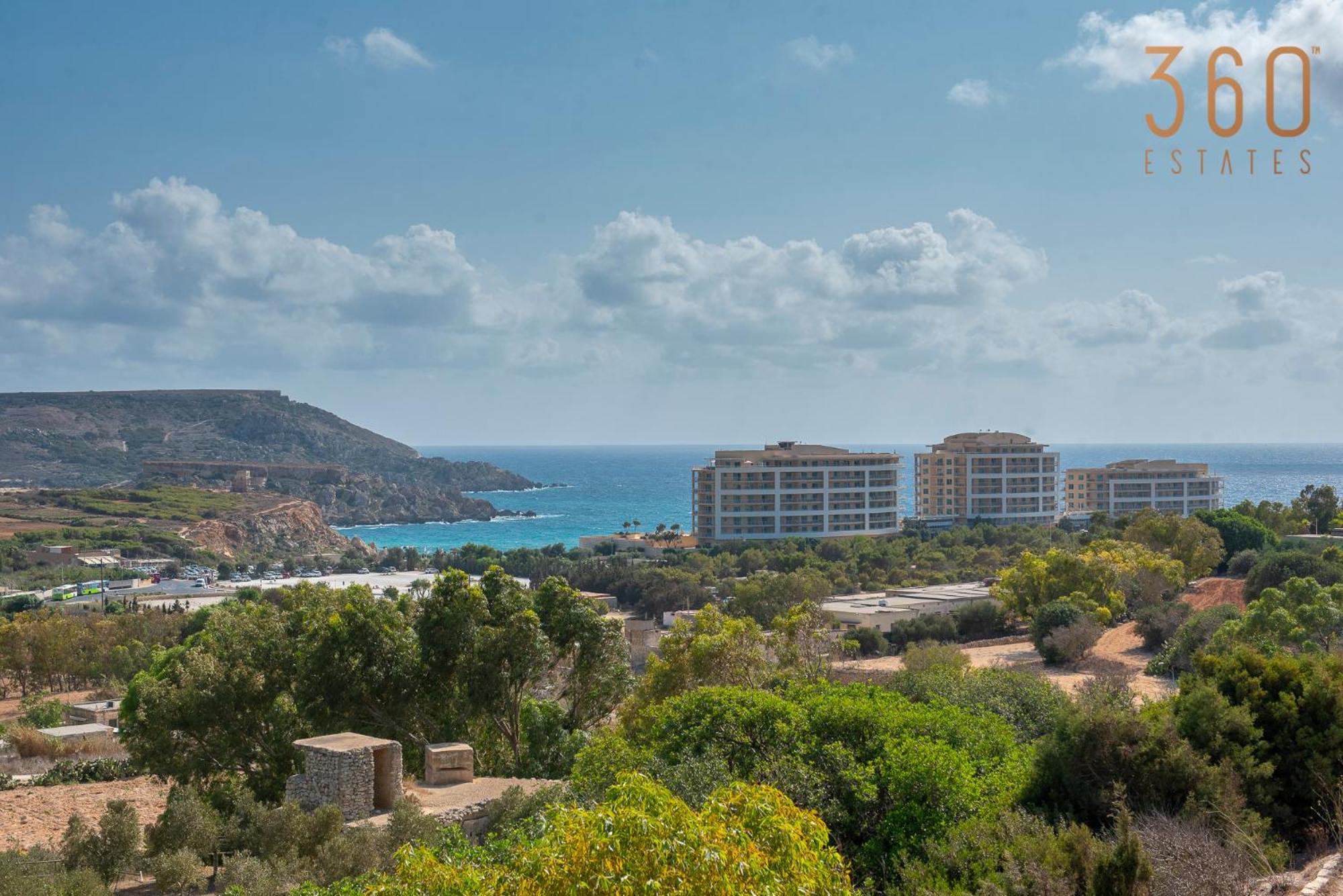 Stunning Villa with Jacuzzi & beautiful views by 360 Estates view 3