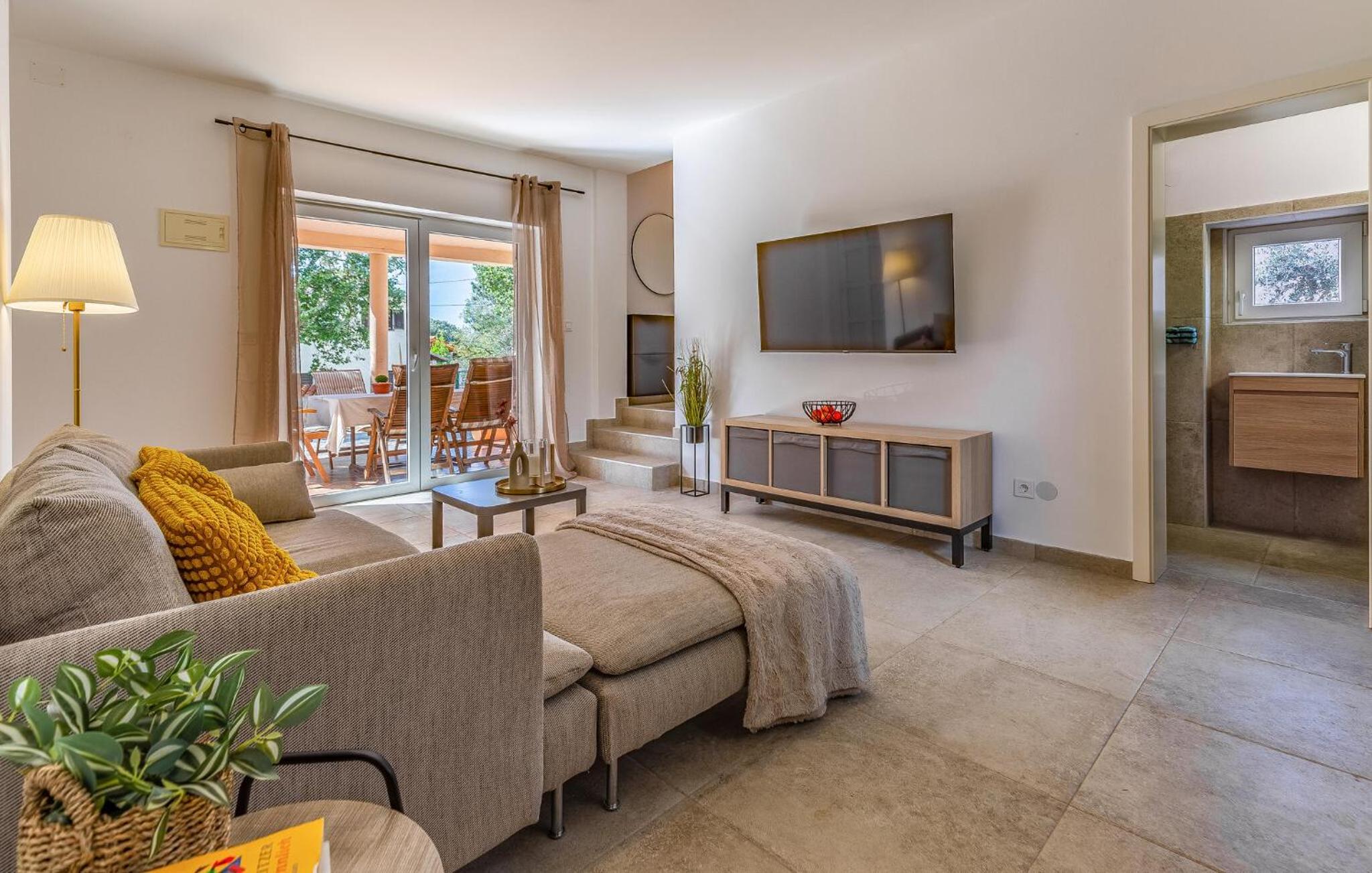 Gorgeous Home In Barbariga view 3