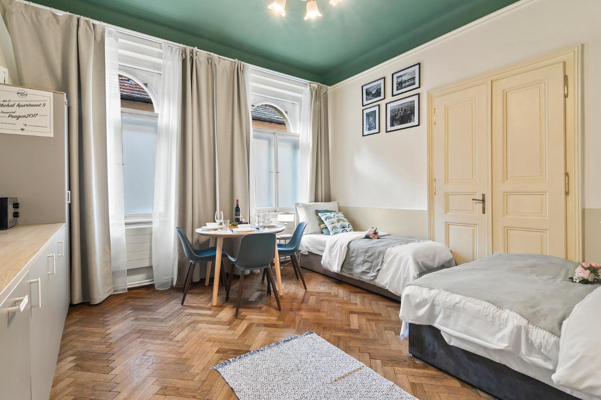 APTs in OLD TOWN PRAGUE by Michal&Friends