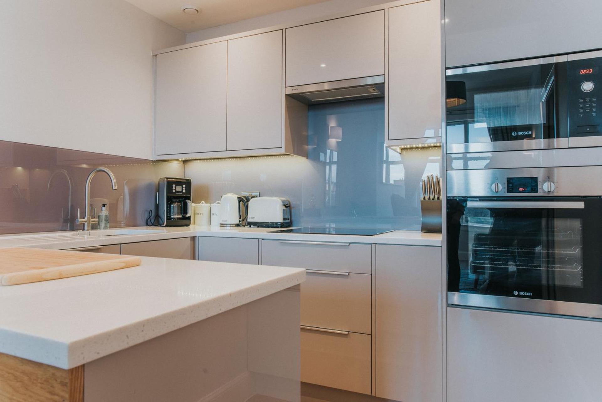 Scottish Apartment with Amazing Castle Views view 2
