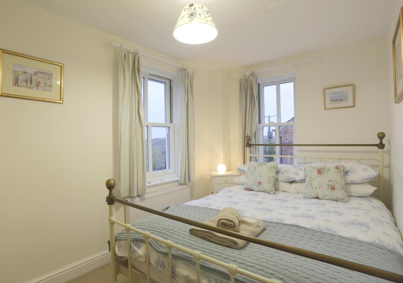 3 Bed in Eastbridge oc-cob