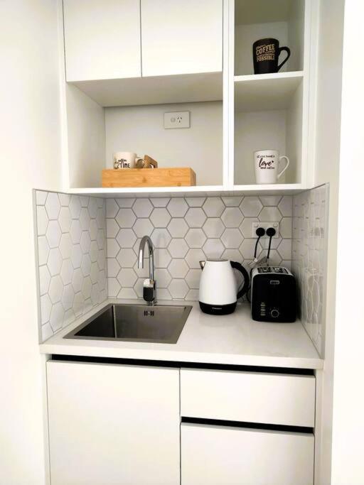 Two bedroom homestay with private entrance in convenient location view 5