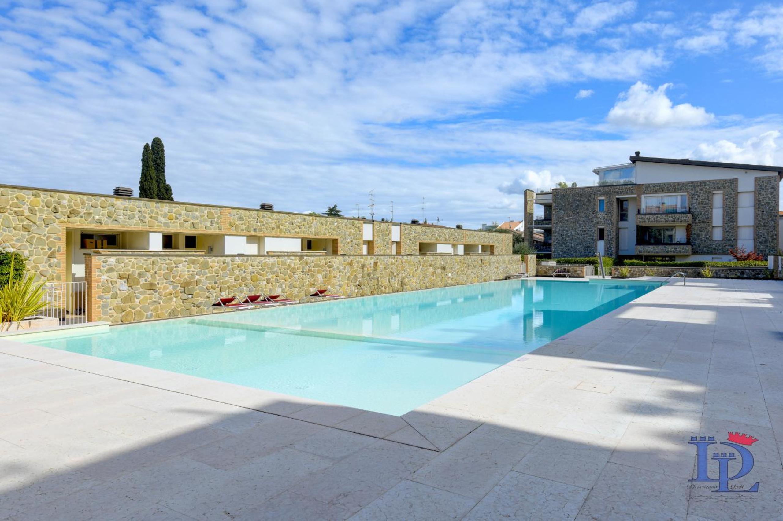 Warda Lovely Suite DesenzanoLoft Official Partner Homes & Villas by Marriott Bonvoy view 4