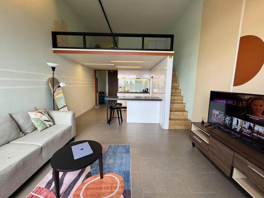 KL City Central, The Establishment,Bangsar, Comfy Studio Loft beside LRT