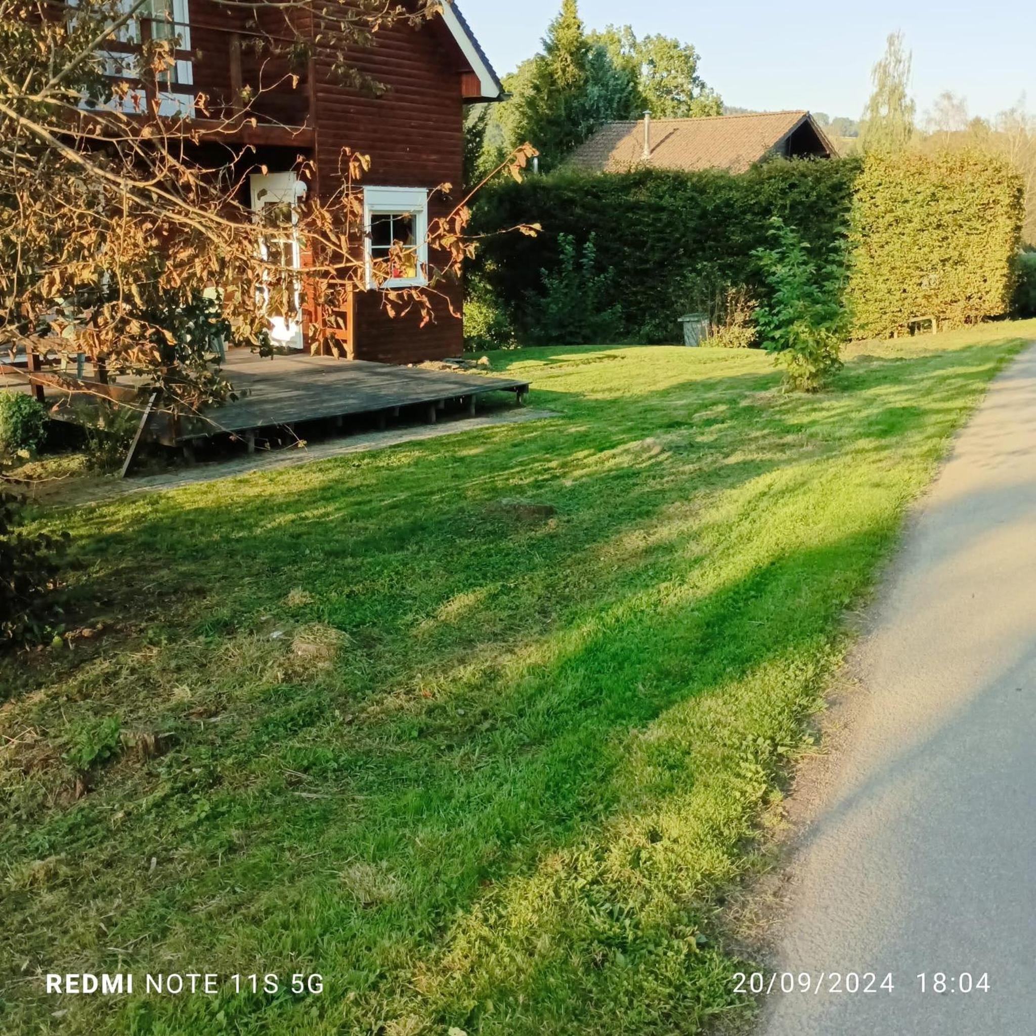 Cosy Sjalay near the lake for 6-8 persons