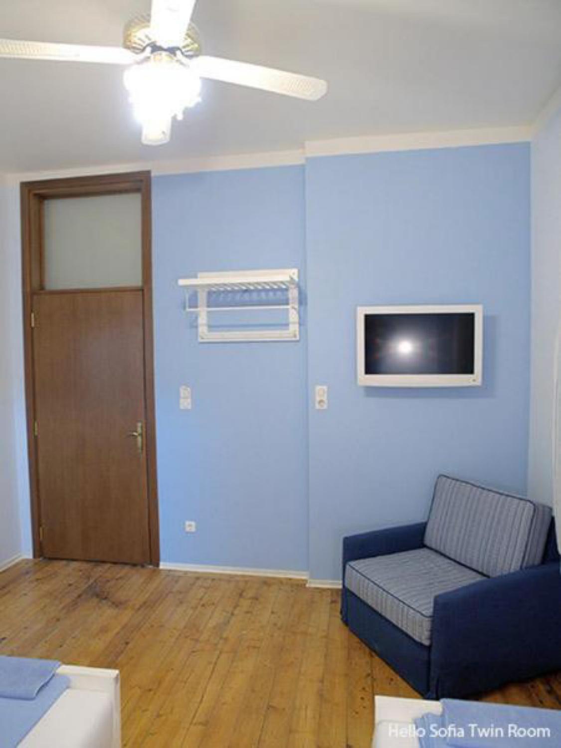 Photo 19